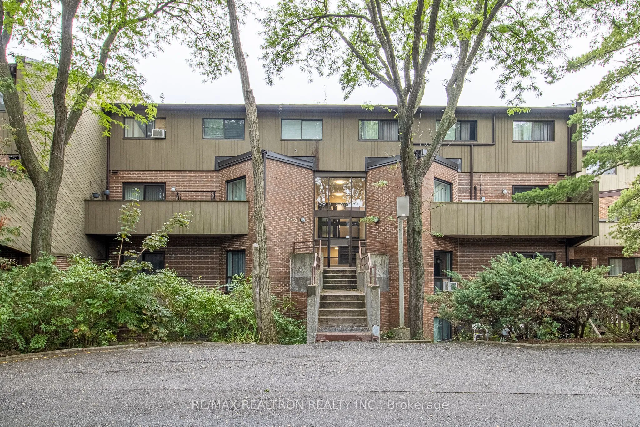 Property For Lease | W13735224
