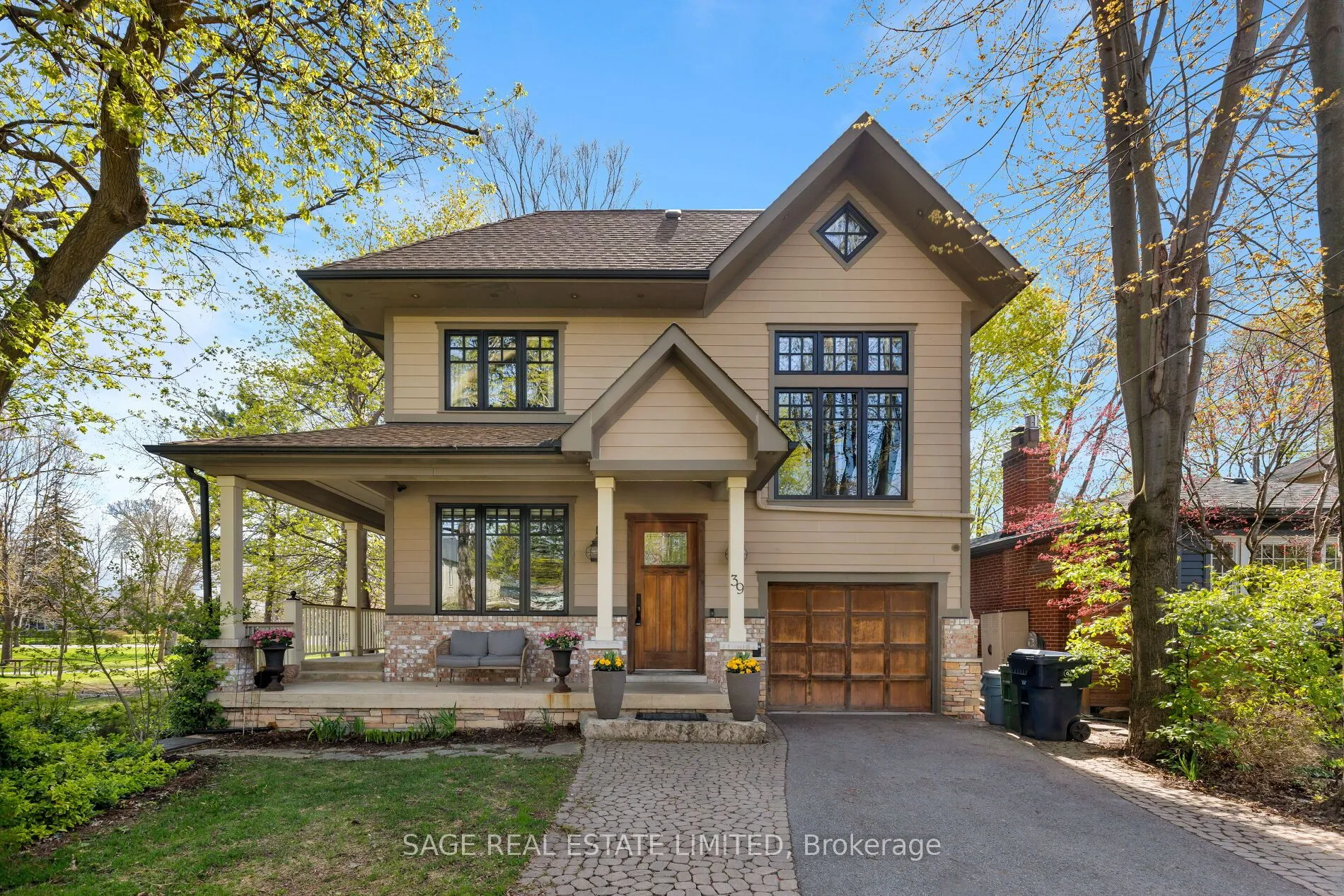 Detached Home For Sale | W13735406