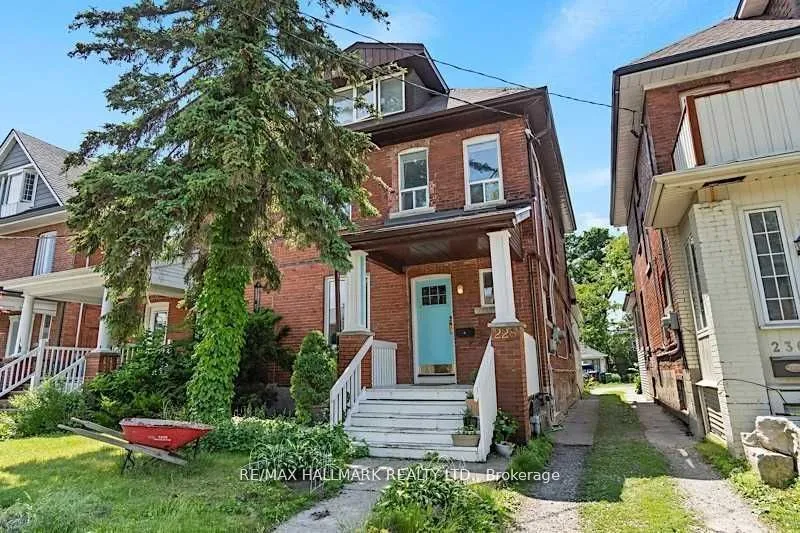 Semi-Detached Home For Lease | W13735756