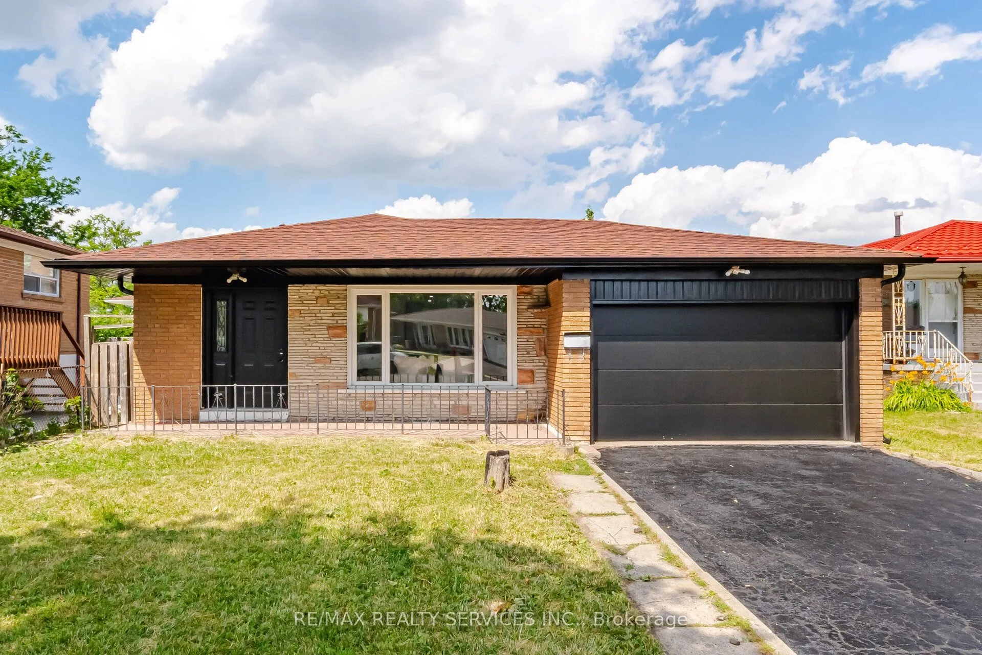 Detached Home For Sale | W13735986