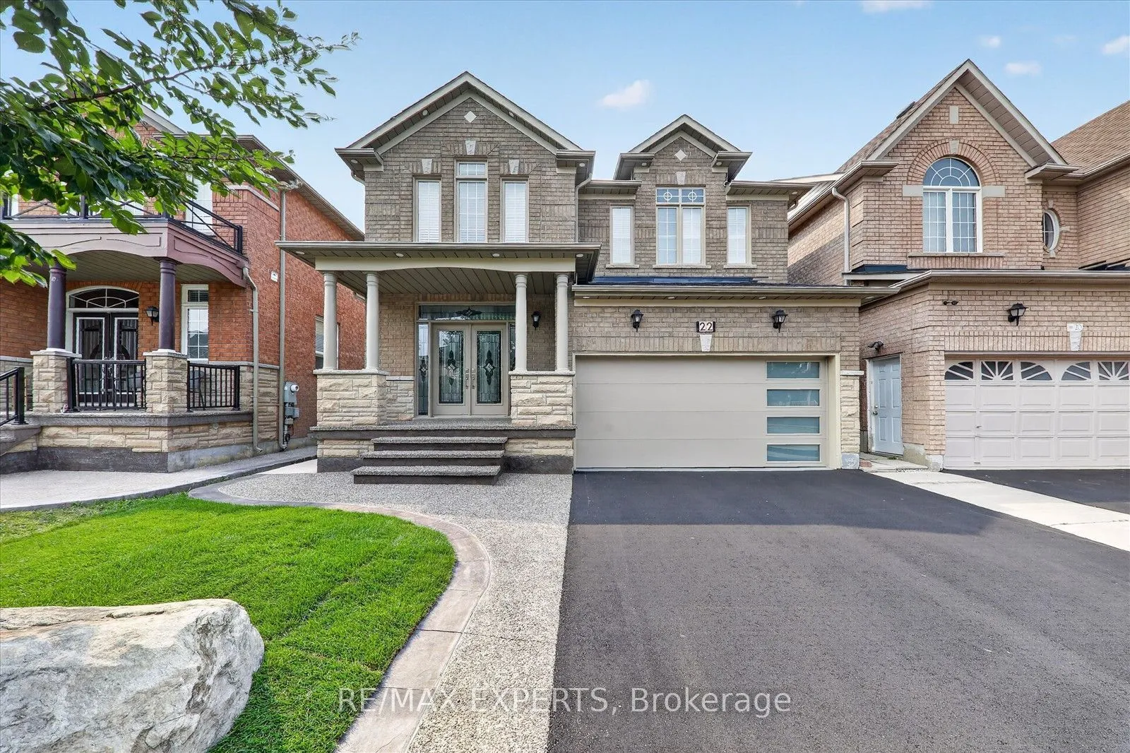 Detached Home For Lease | W13736308