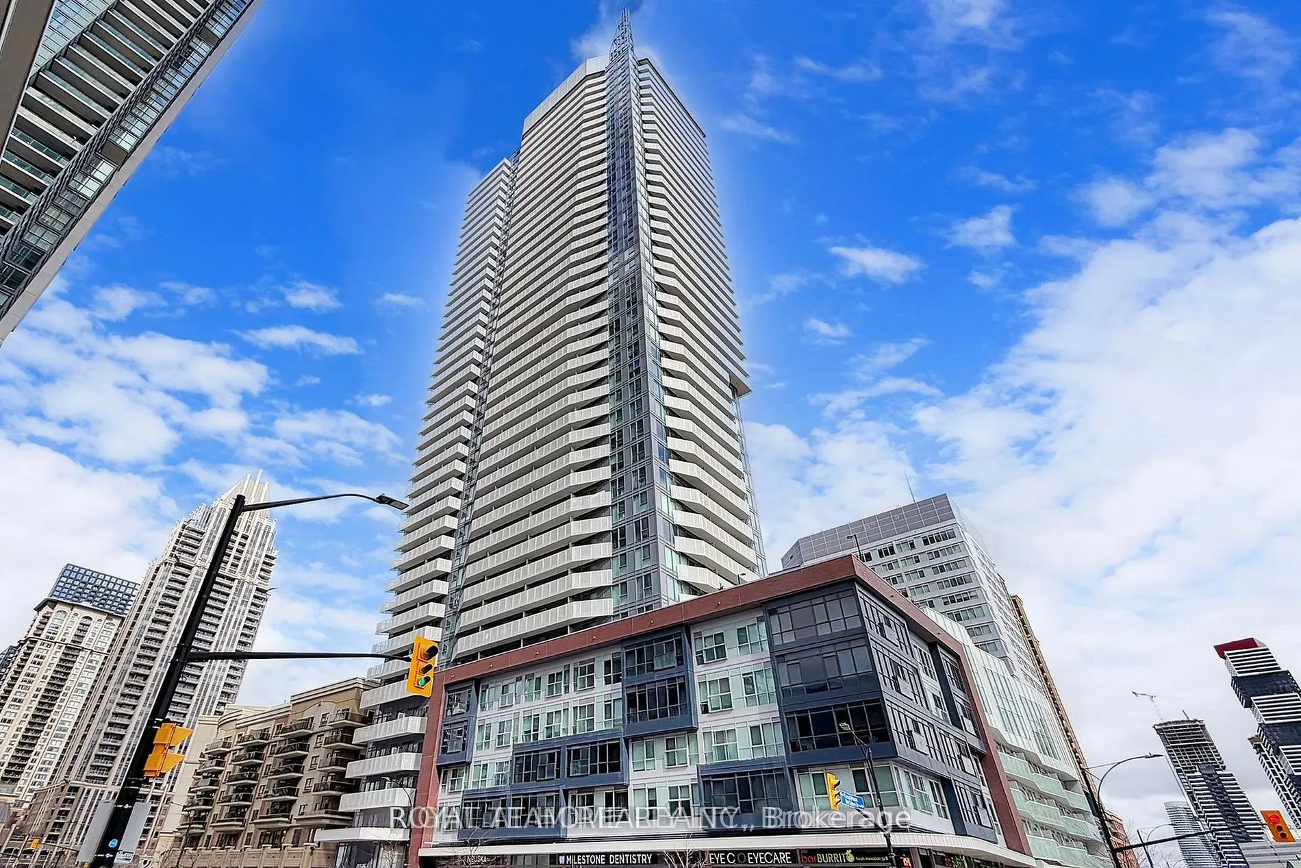 Property For Lease | W13736936