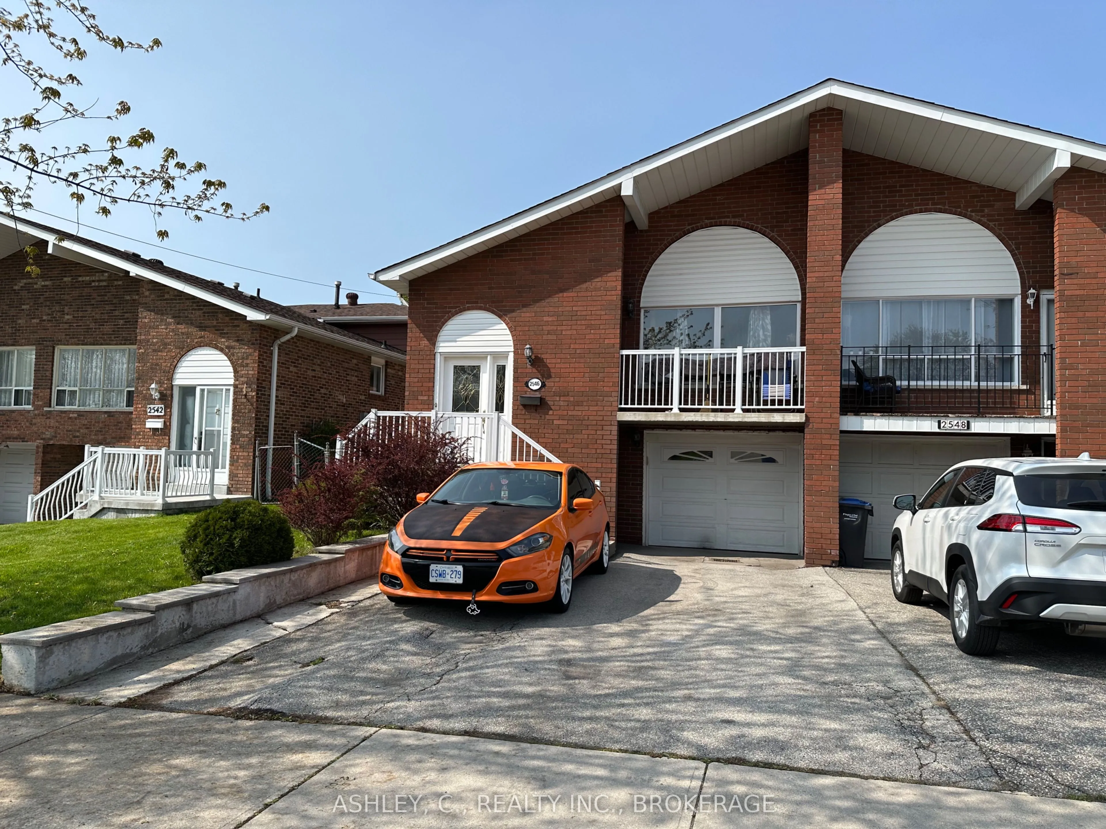 Semi-Detached Home For Lease | W13737234