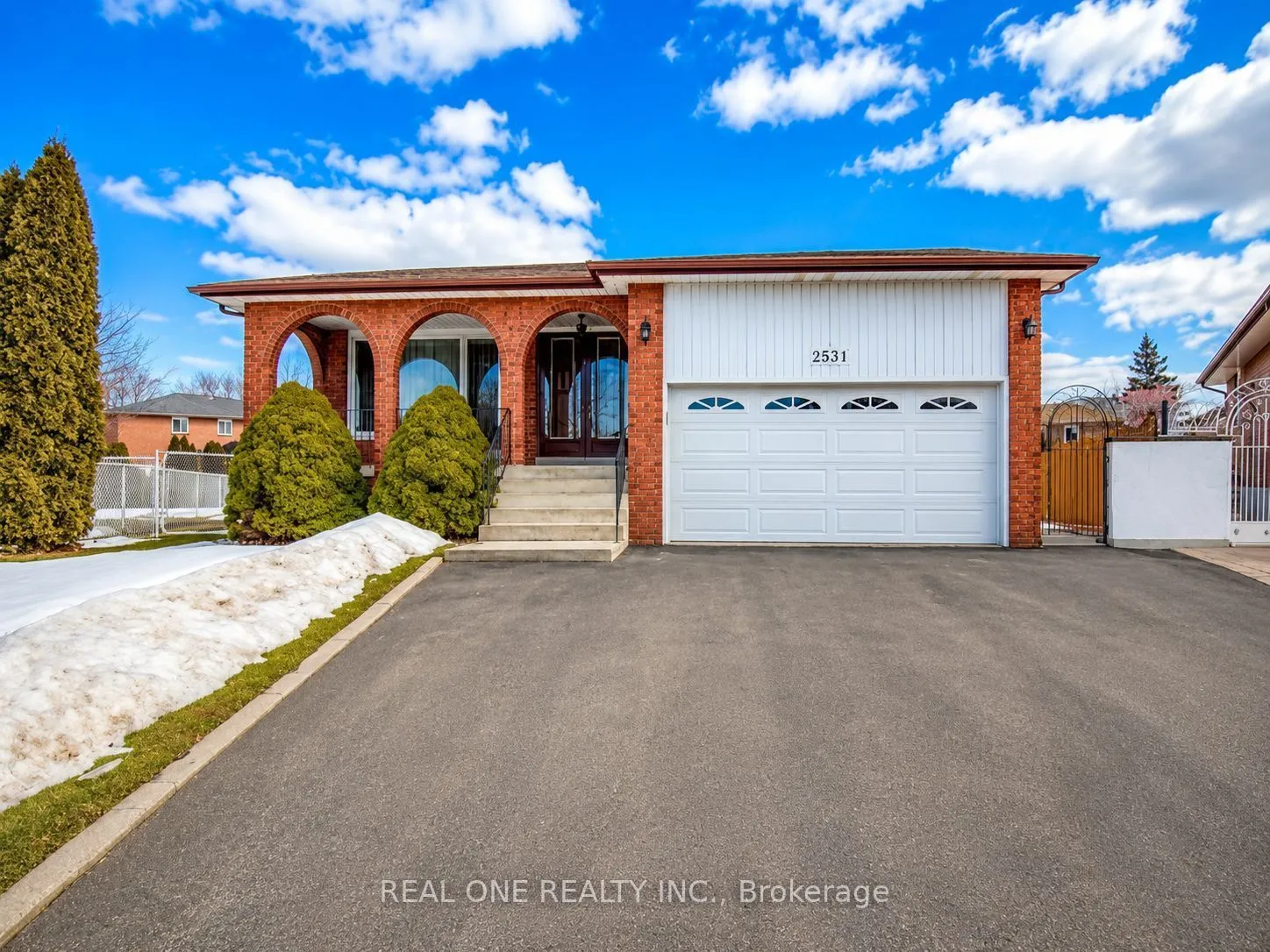 Detached Home For Lease | W13737340