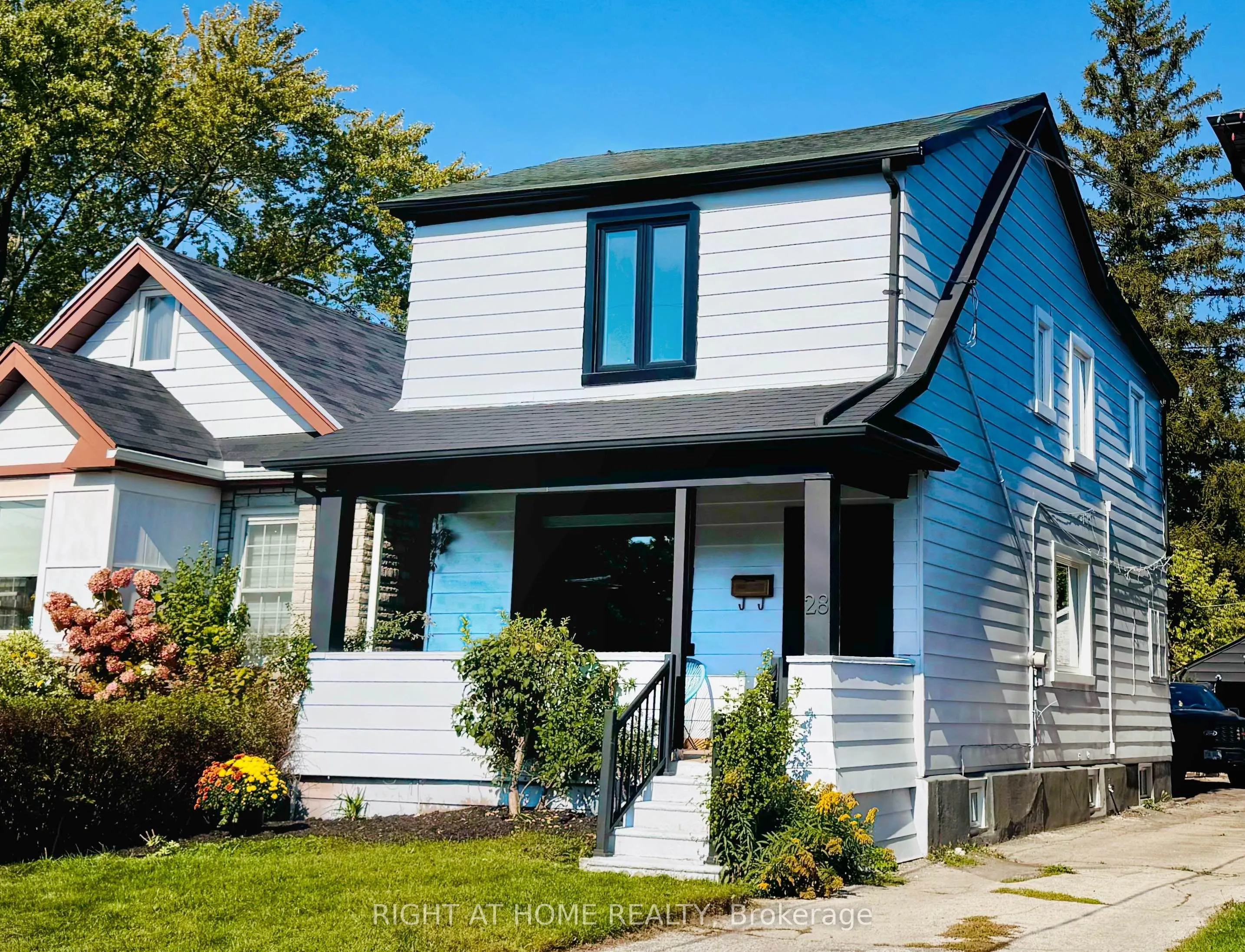 Detached Home For Sale | W13737680