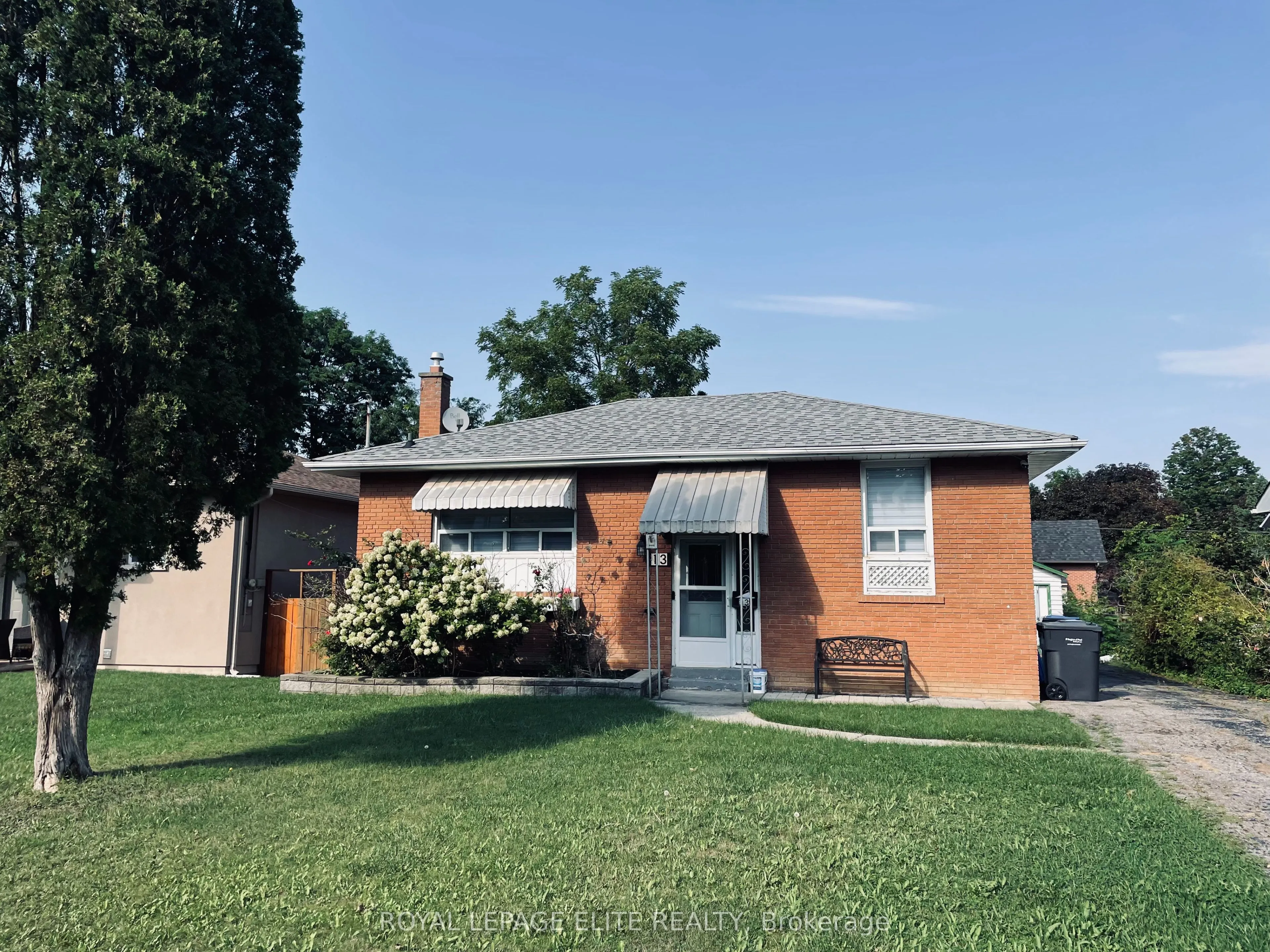Detached Home For Lease | W13737884