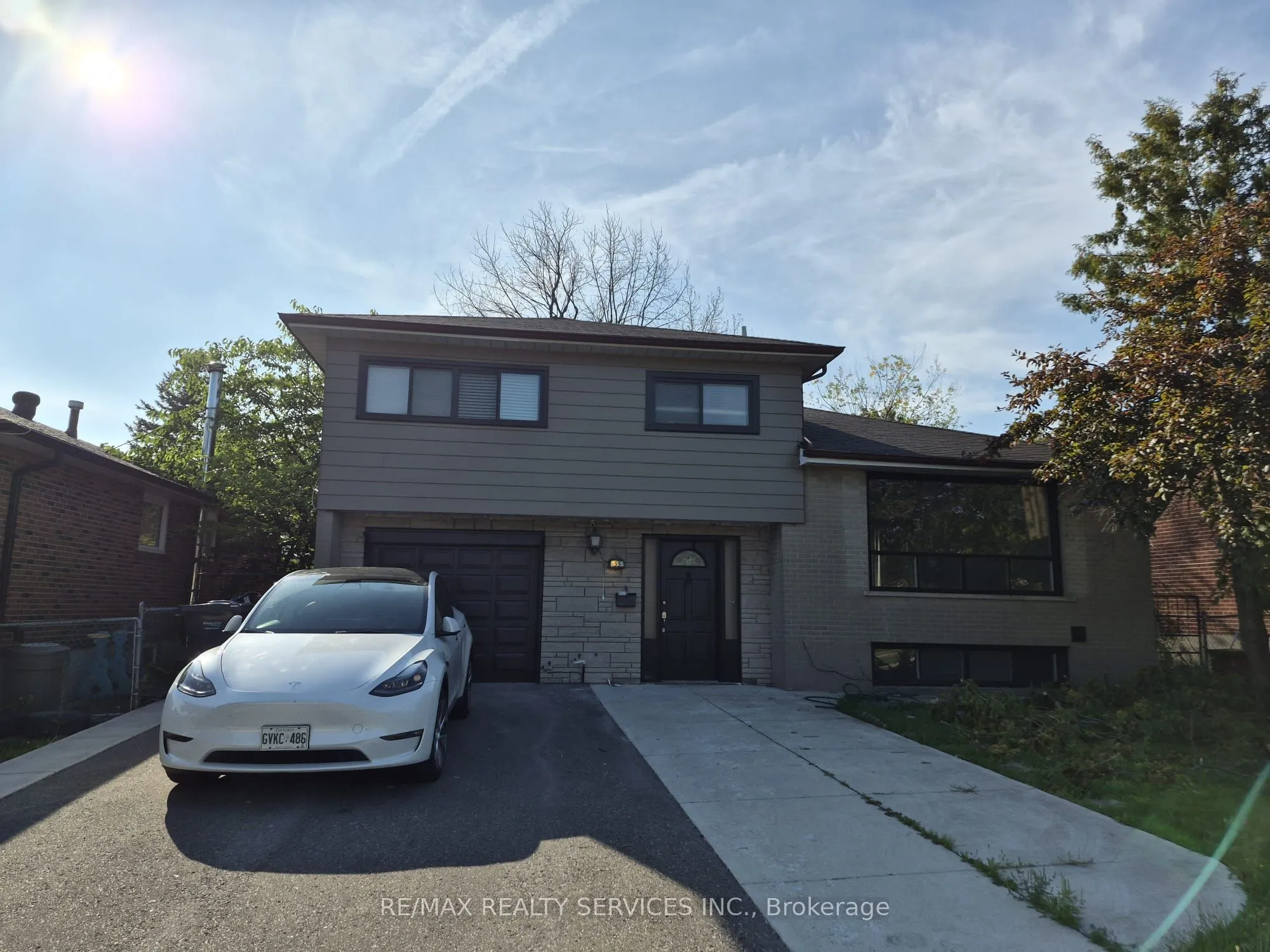 Detached Home For Lease | W13737942