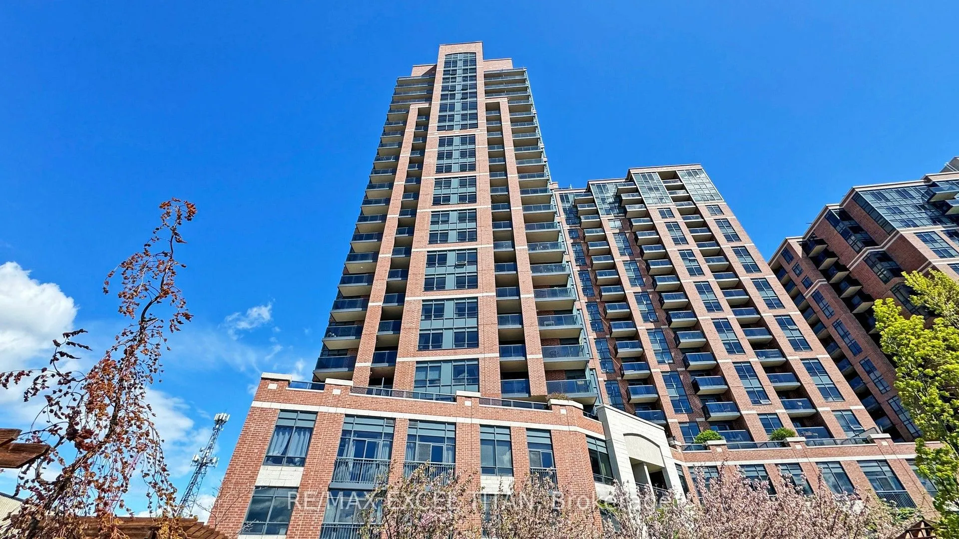 Property For Lease | W13738178