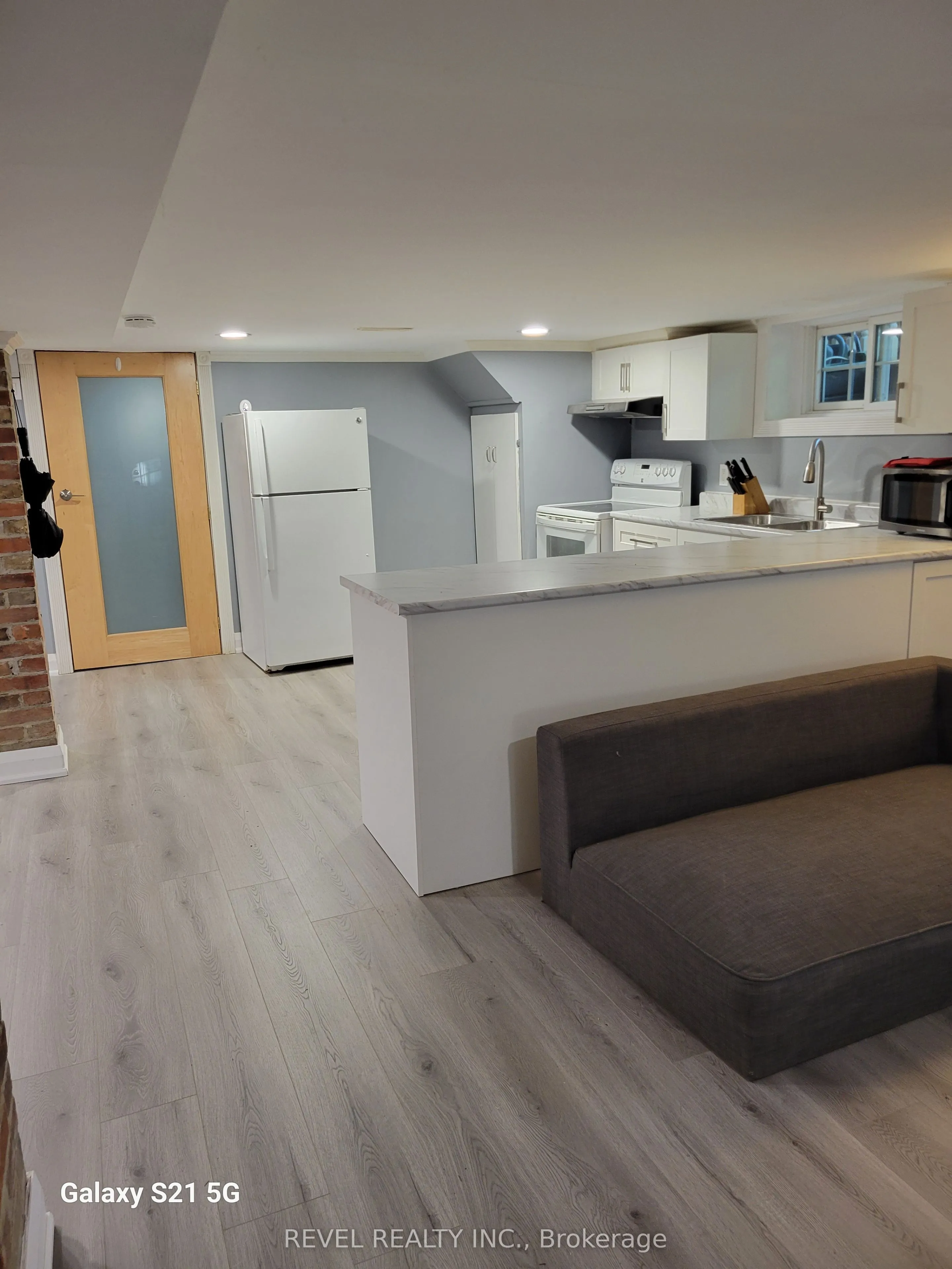 Detached Home For Lease | W13738304