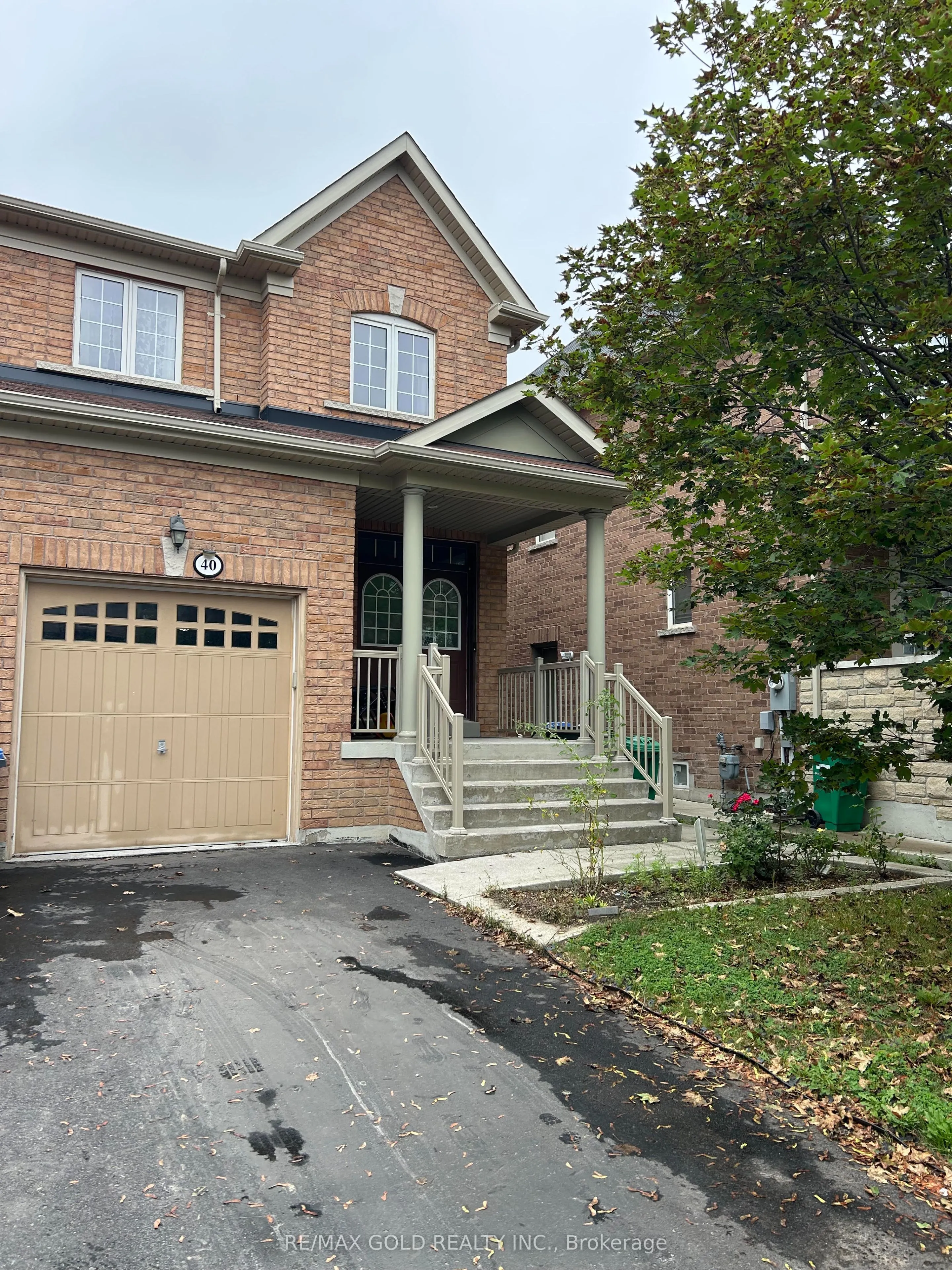 Semi-Detached Home For Lease | W13738820