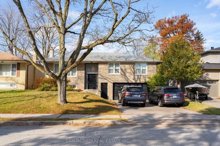 54 Bearbury Drive, Toronto W08, ON M9C 2G9