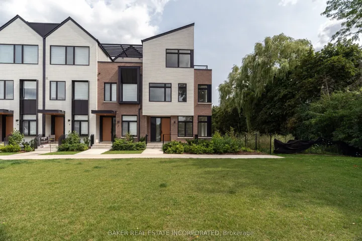 10 Lou Parsons Way, Mississauga, ON L5H 0B2