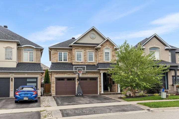 Front of home with double car garage
