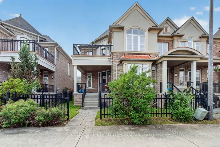 3045 Gladeside Avenue, Oakville, ON L6M 0R2