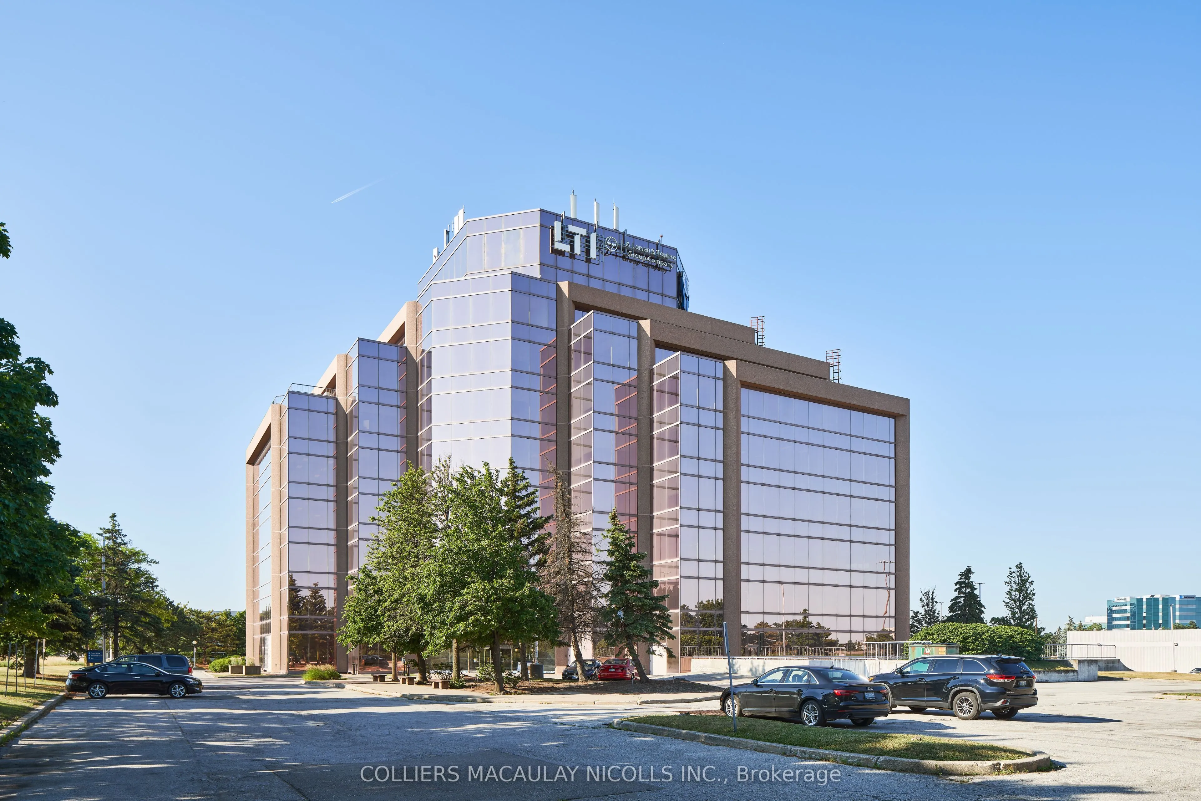 Office For Lease | W8397542