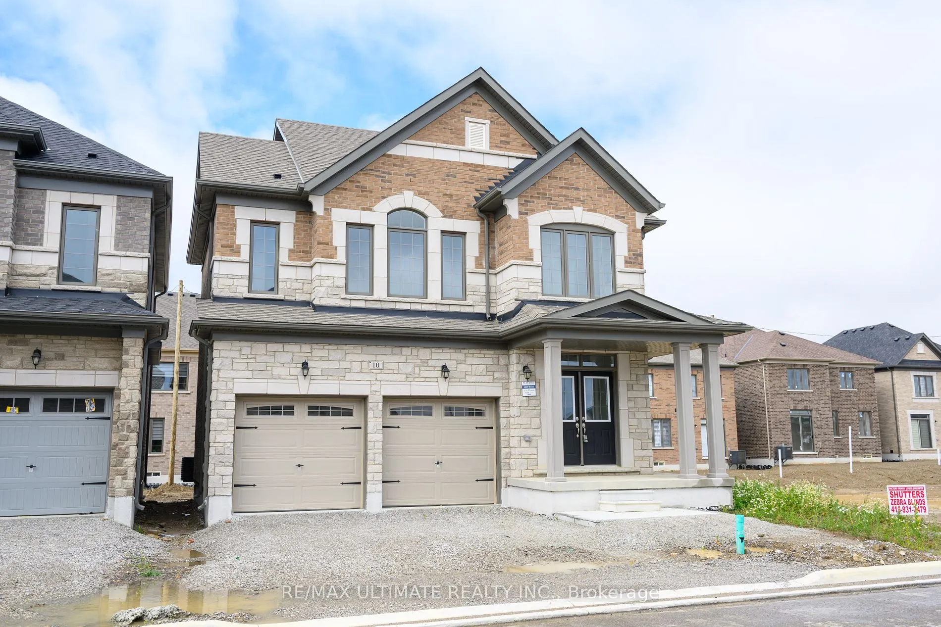 Detached Home For Sale | W9038050