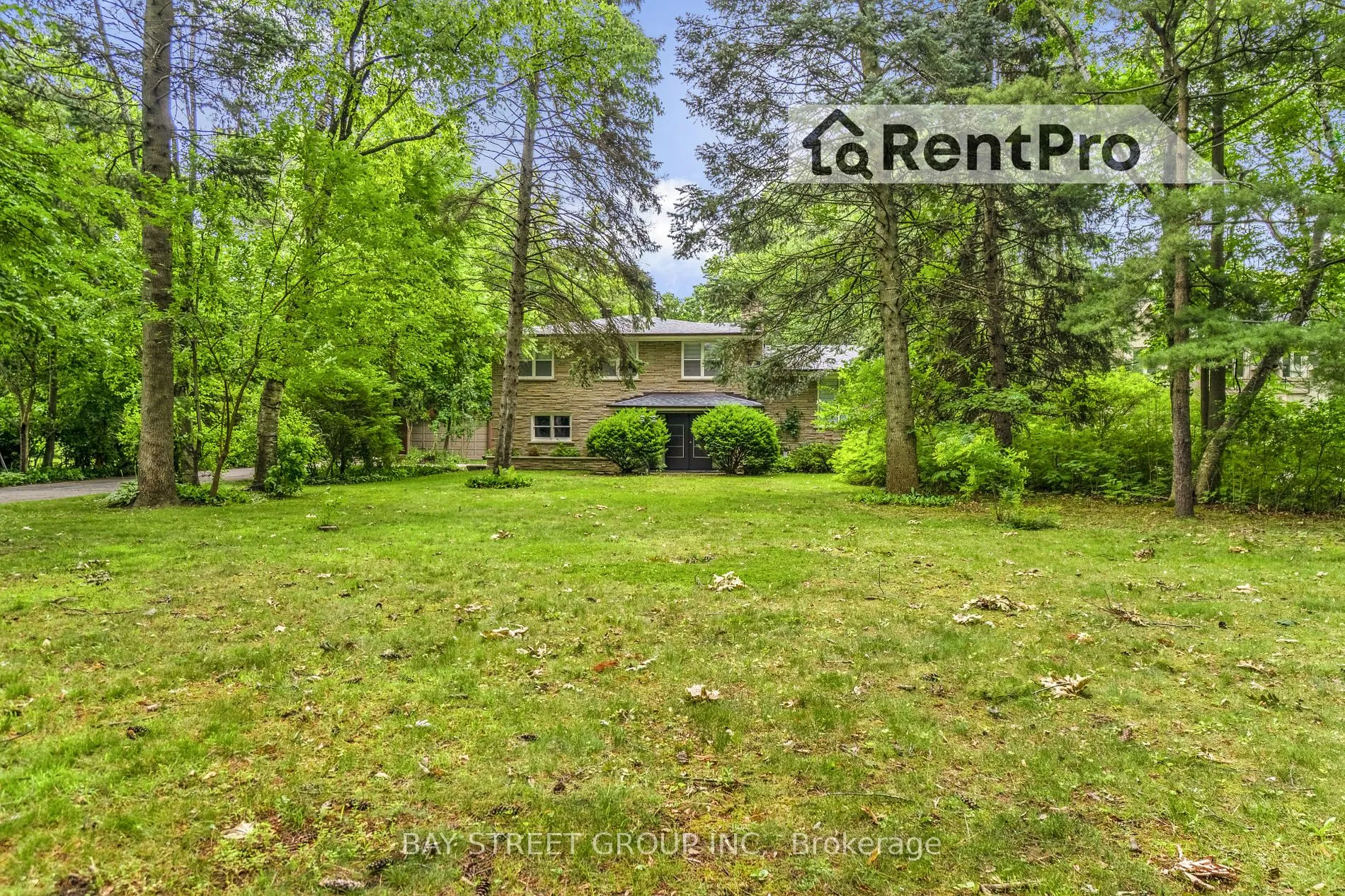 Detached Home For Lease | W9231450