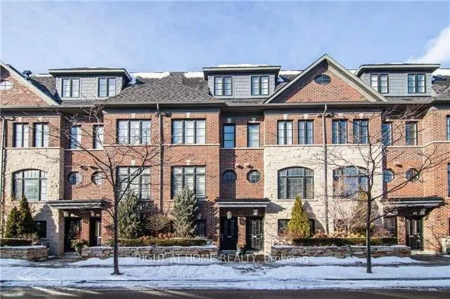 Condo Townhouse For Lease | W9232889