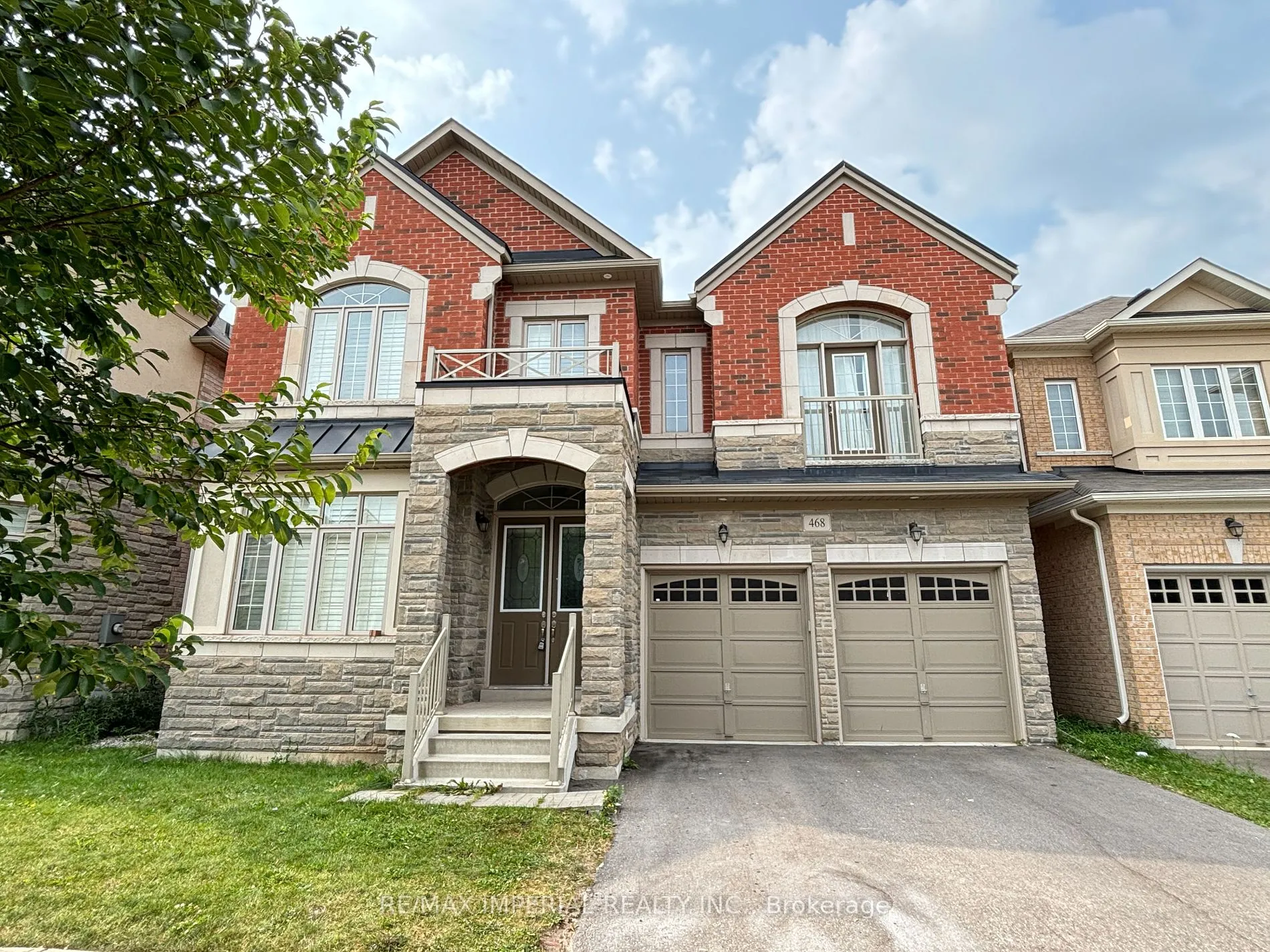 Detached Home For Lease | W9235867