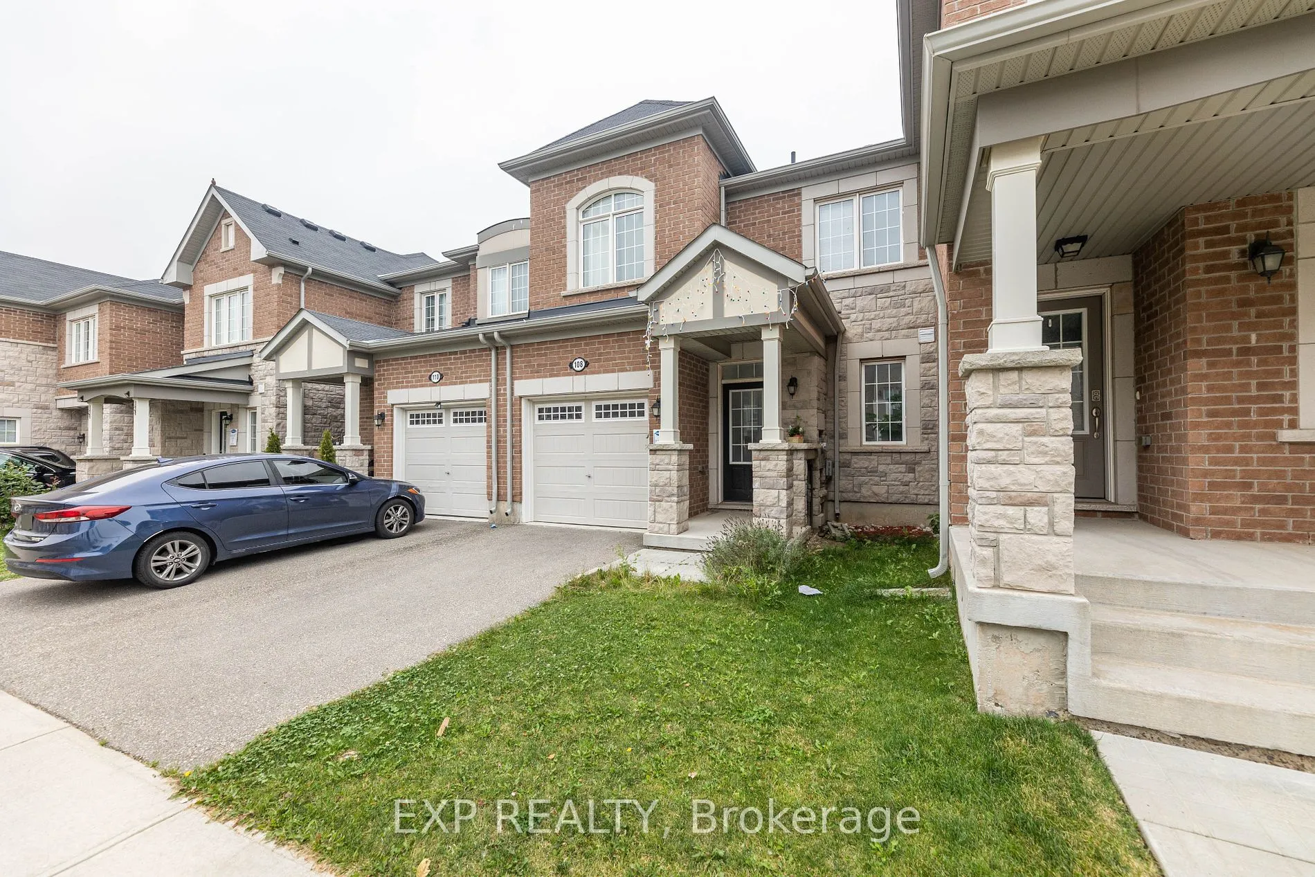 Condo Townhouse For Sale | W9242333