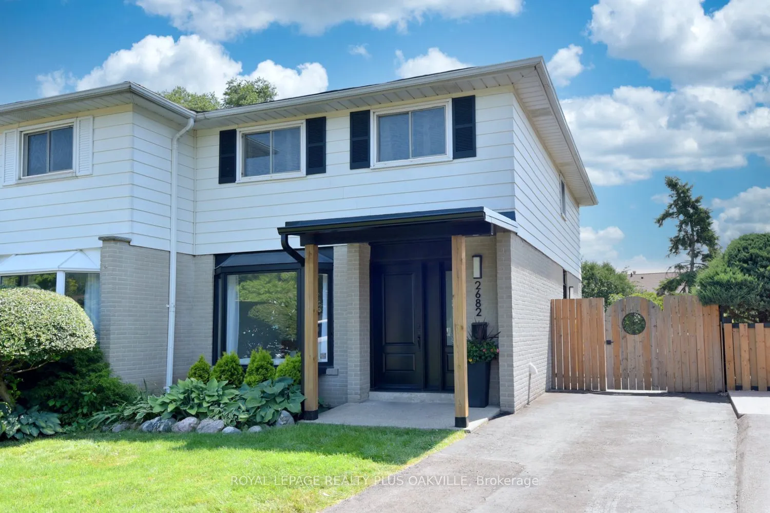 Semi-Detached Home For Sale | W9252977