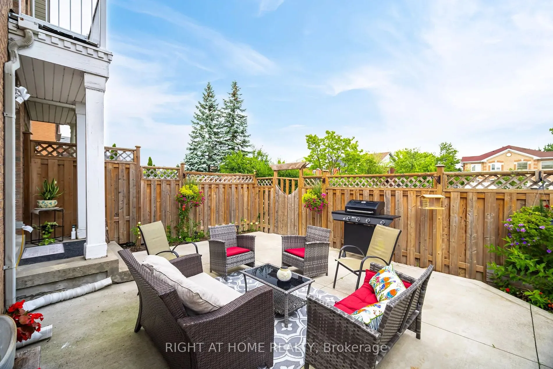 Condo Townhouse For Sale | W9255214