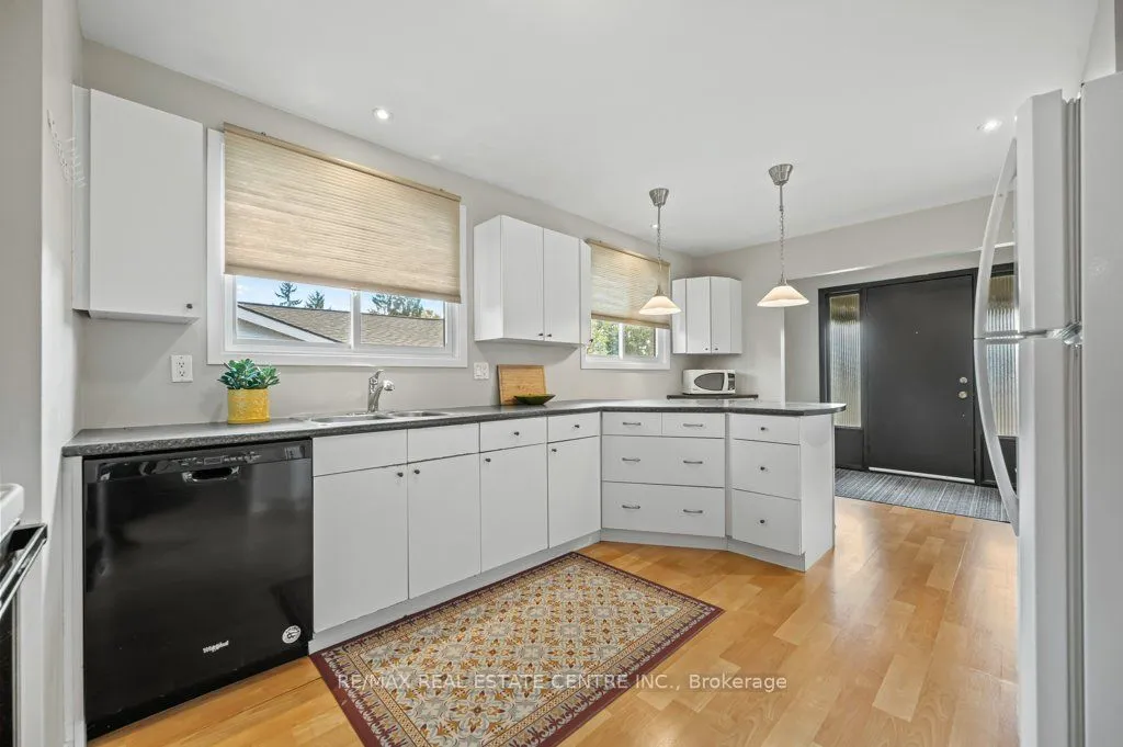Detached Home For Sale | X10440822