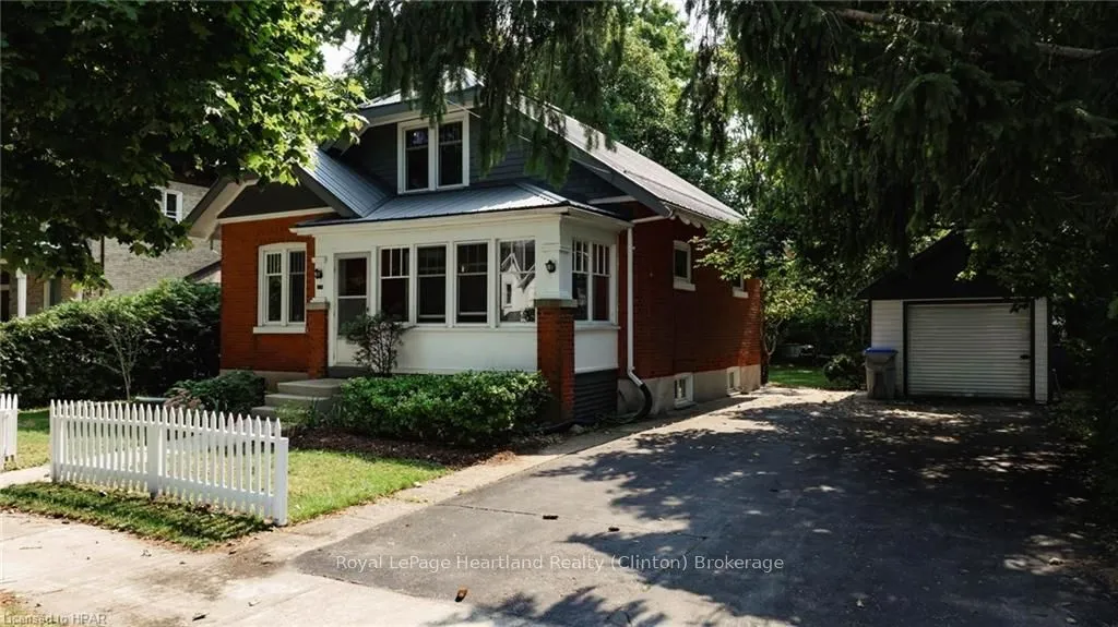 Detached Home For Sale | X10780477