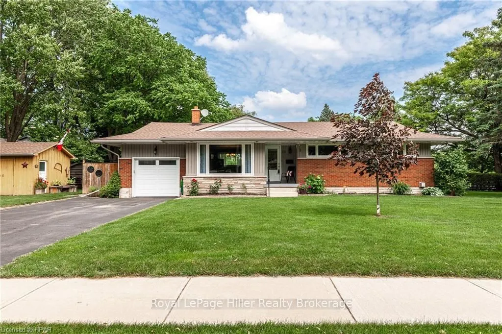 Detached Home For Sale | X10780574