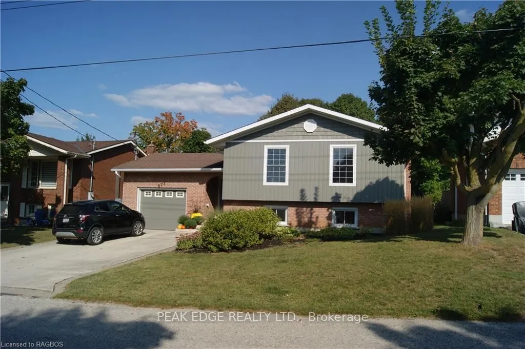 Detached Home For Sale | X10846695