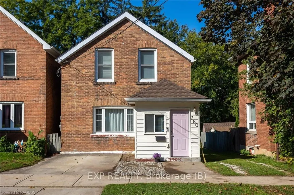 Detached Home For Sale | X10846746