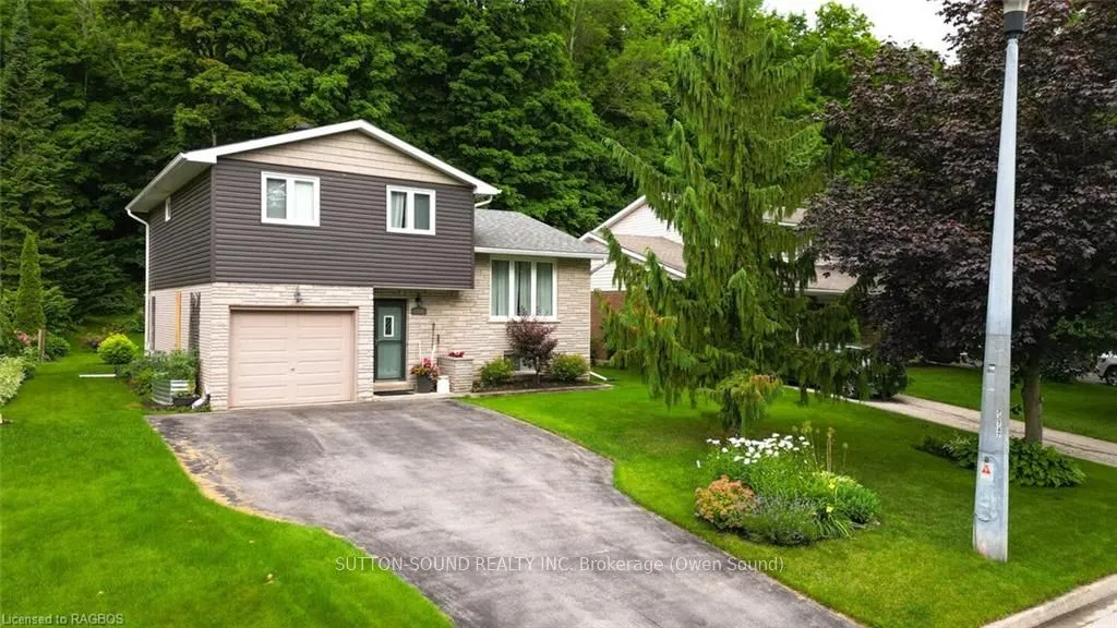 Detached Home For Sale | X10847590