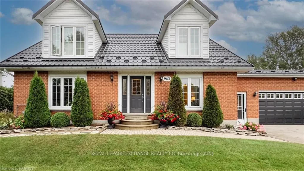 Detached Home For Sale | X10848287