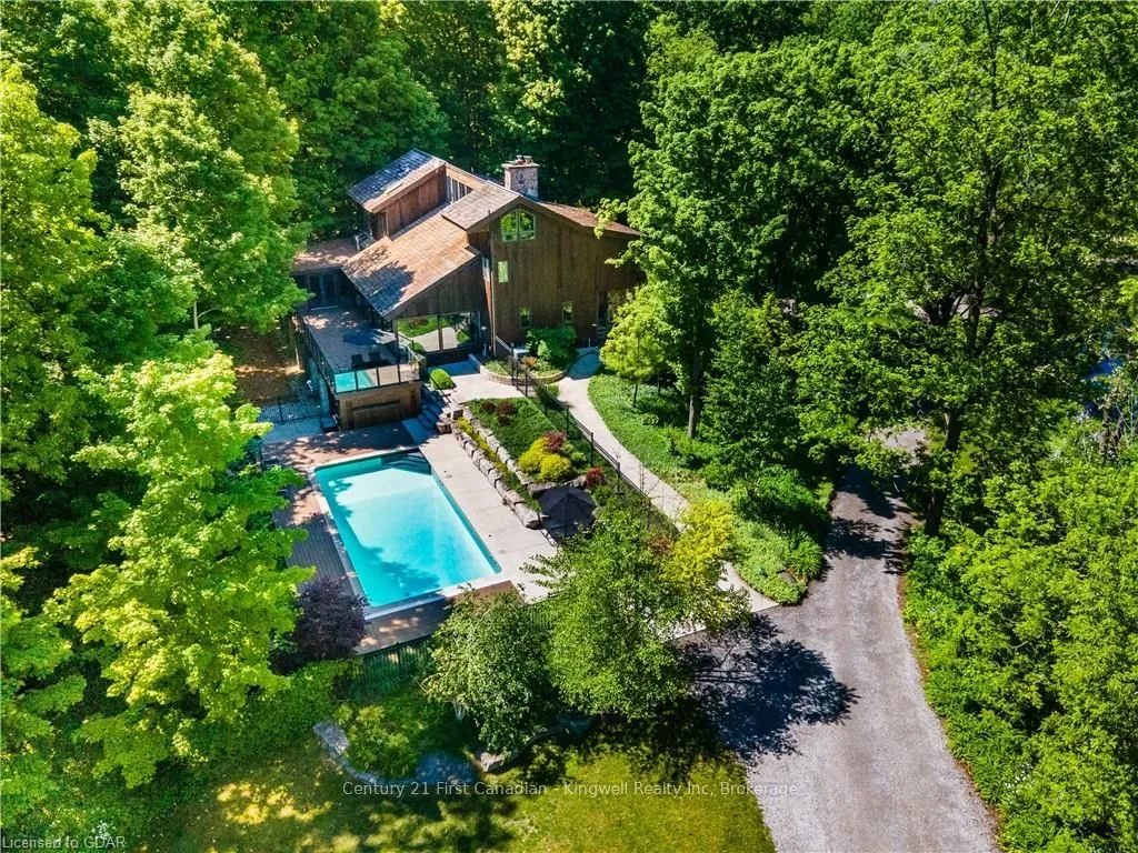 Detached Home For Sale | X10875880