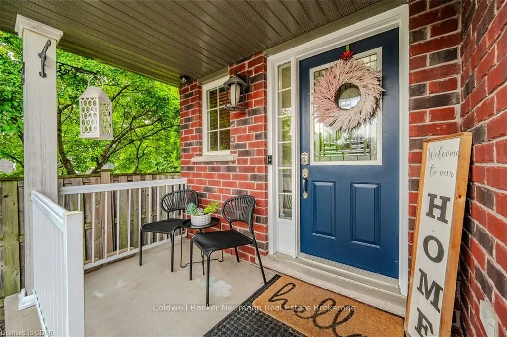 Detached Home For Sale | X10875901