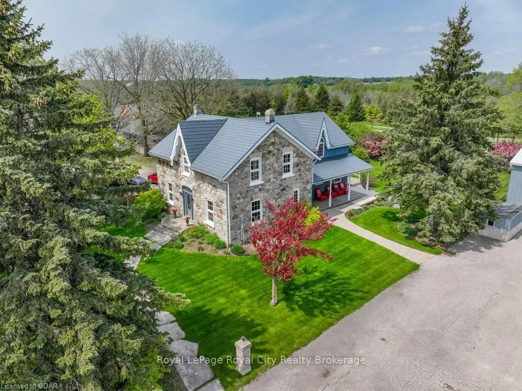 Detached Home For Sale | X10875955
