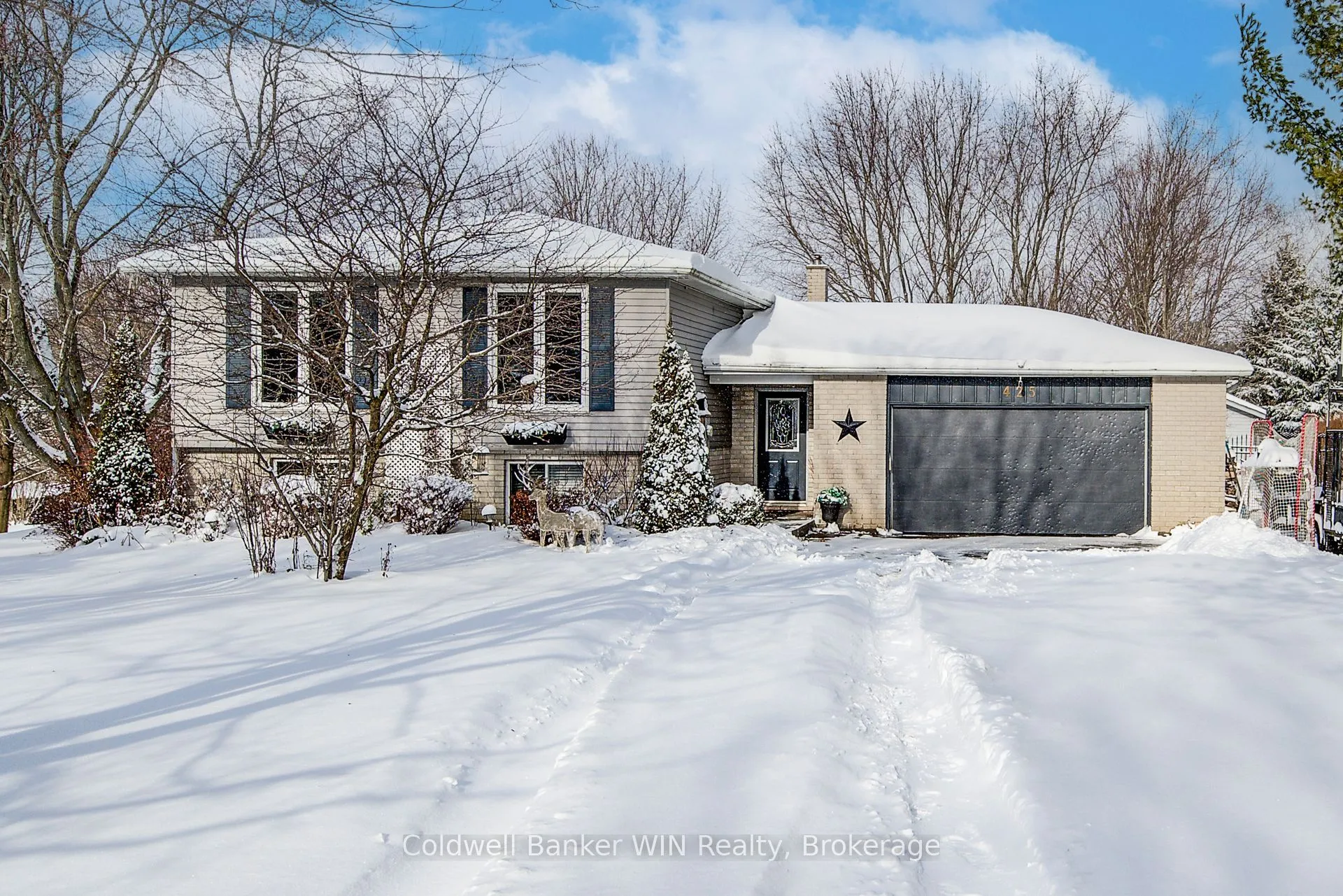 Detached Home For Sale | X11883691