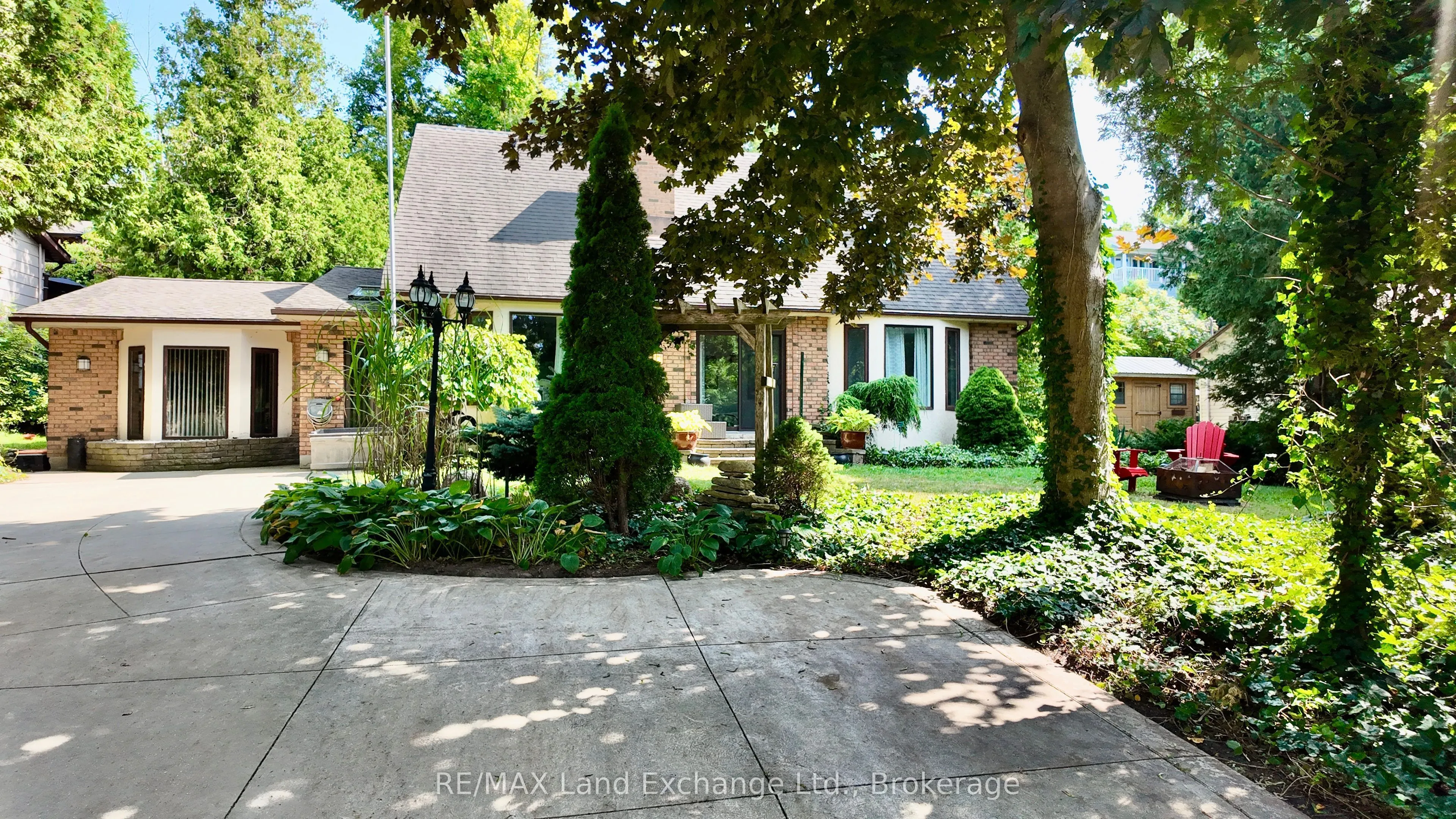 Detached Home For Sale | X11885272