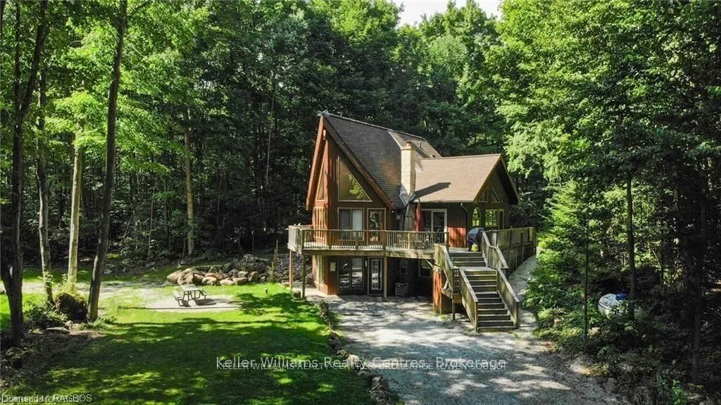 Detached Home For Lease | X11901208