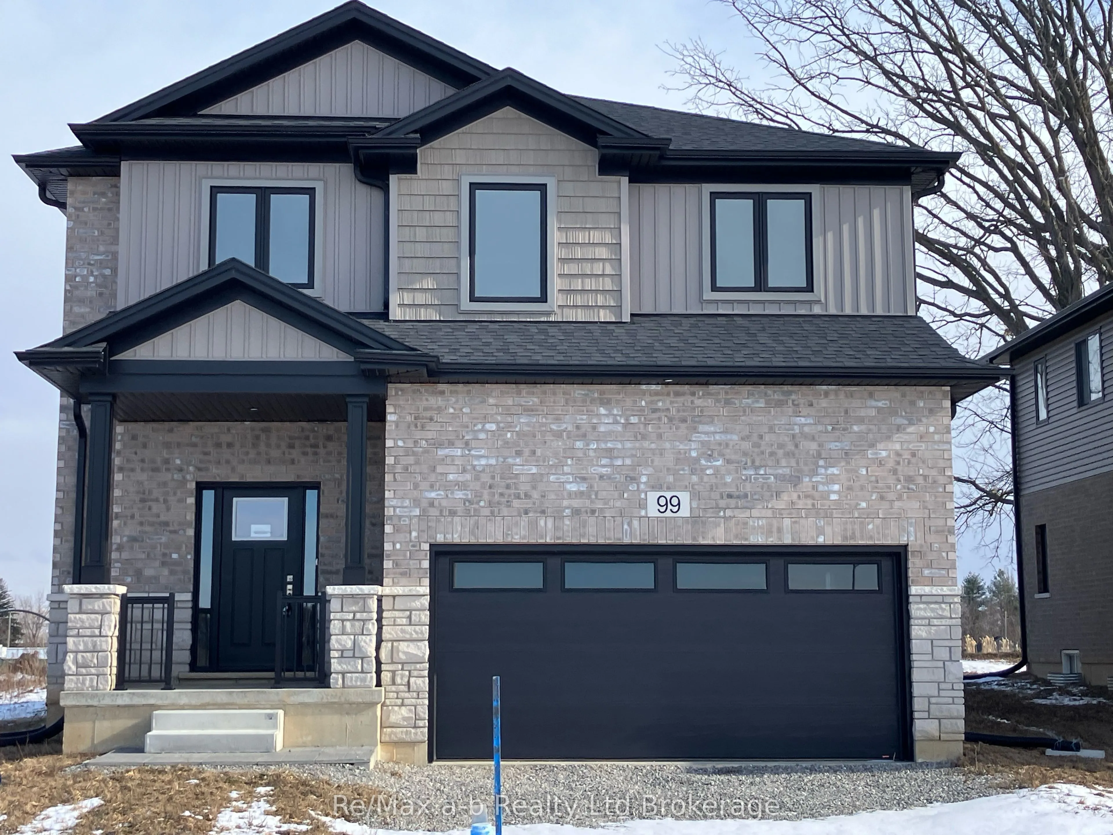 Detached Home For Sale | X11933943