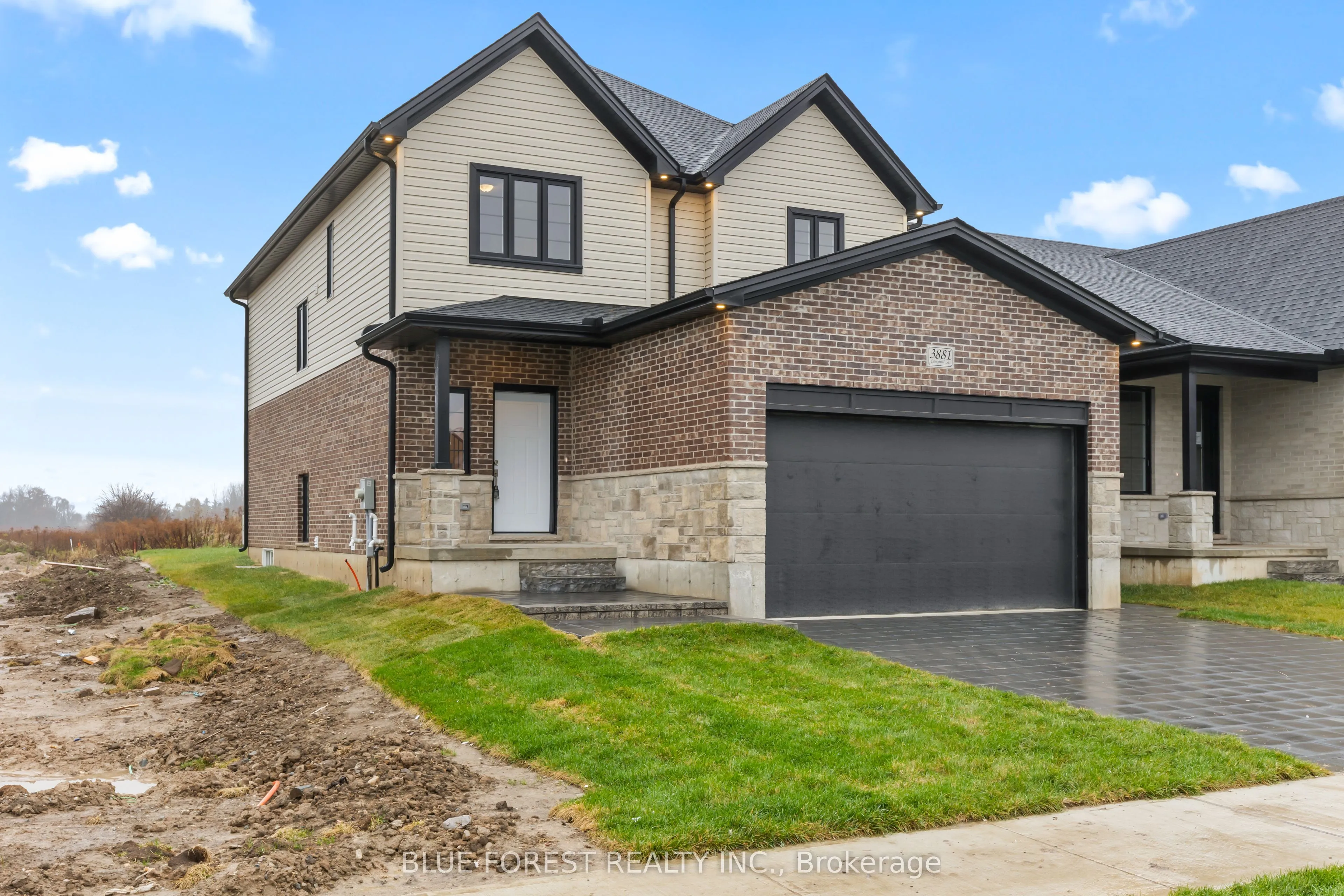 Detached Home For Sale | X11938487