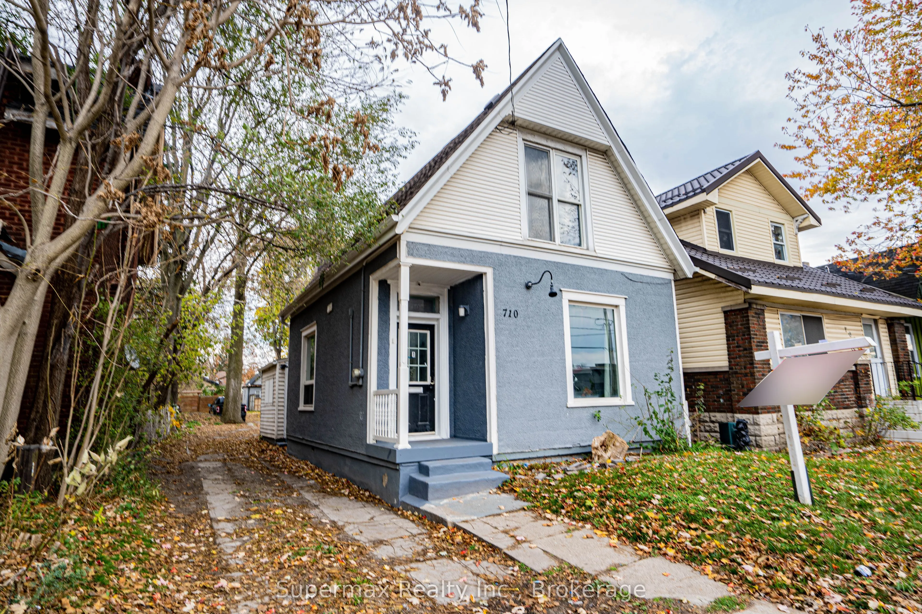 Detached Home For Sale | X11948240