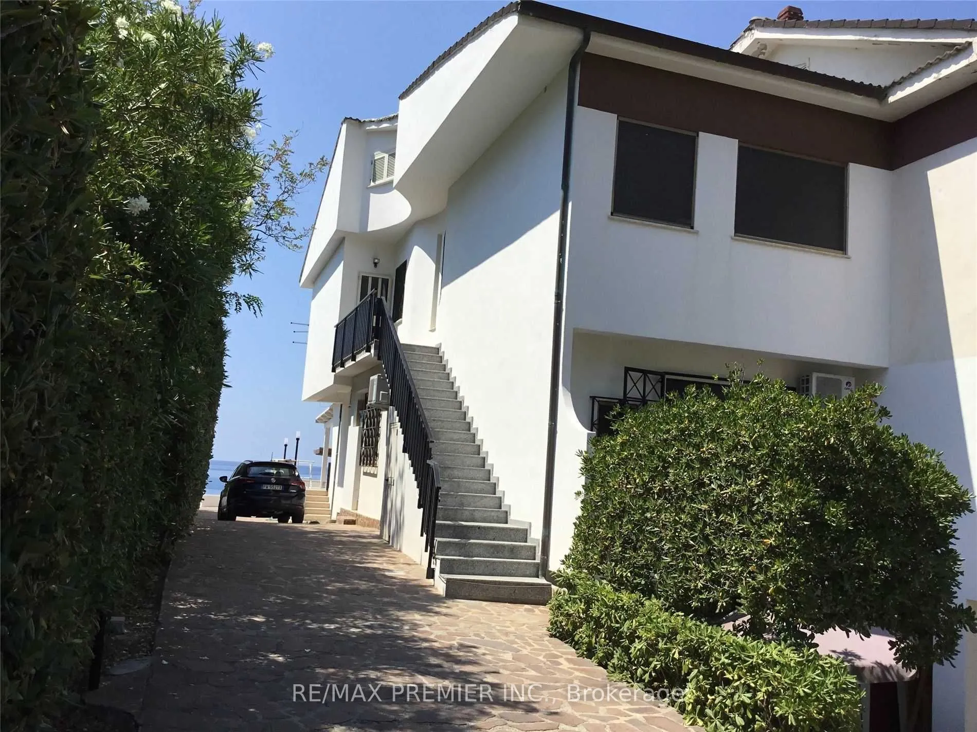 Link Property For Sale | X11966073