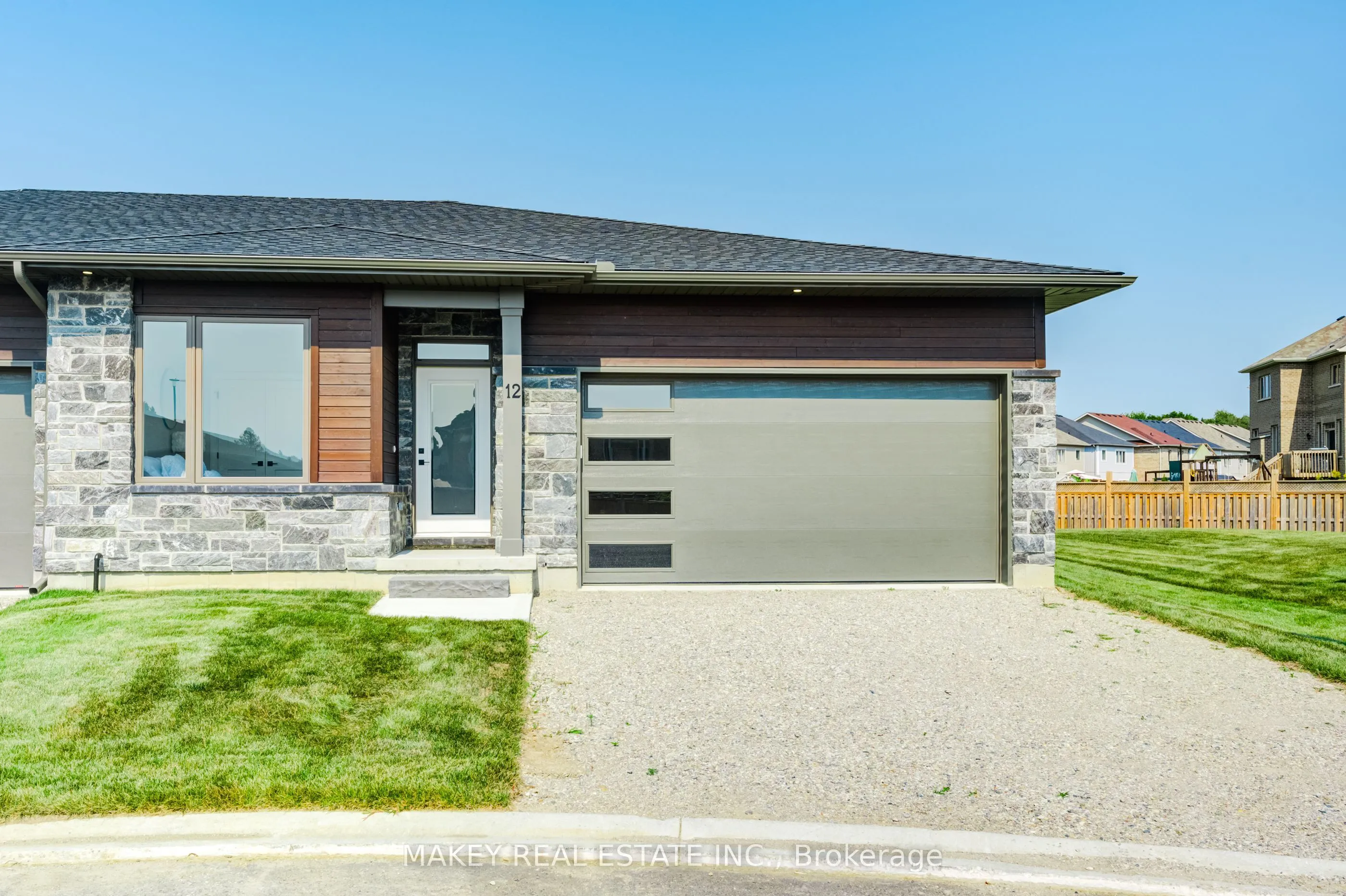 Semi-Detached Home For Sale | X11990326