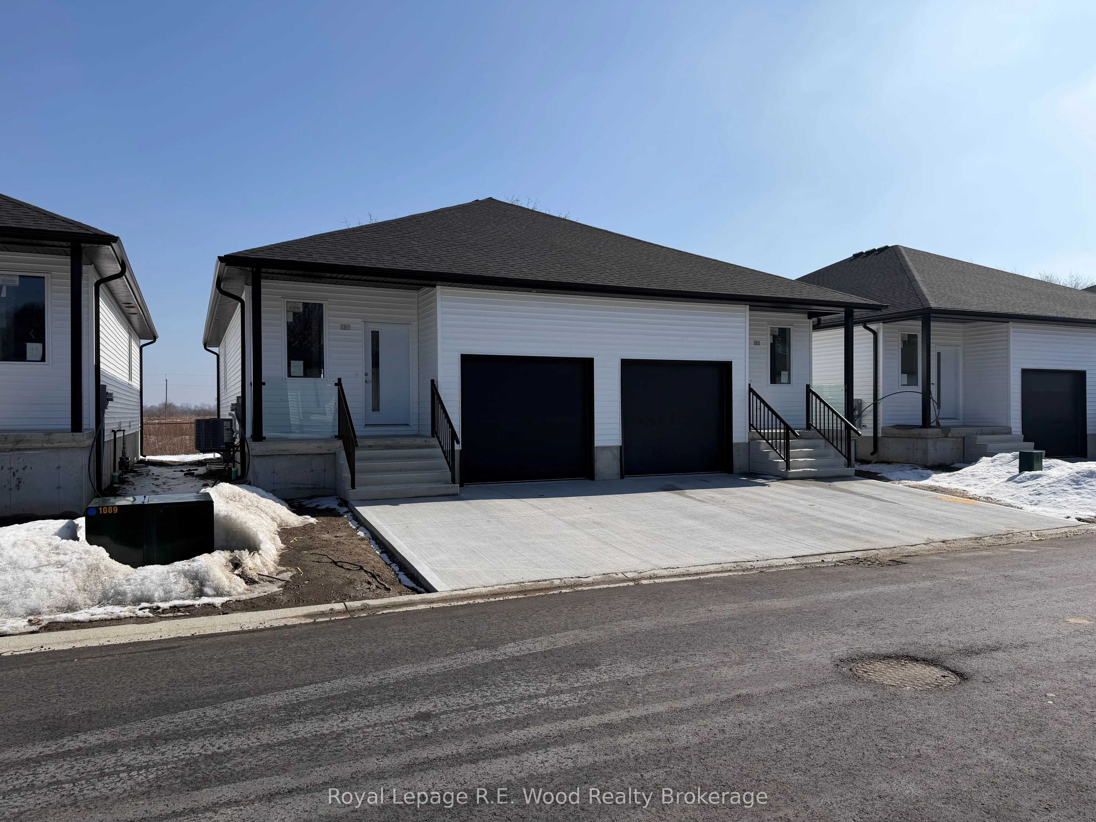 Property For Lease | X12015003