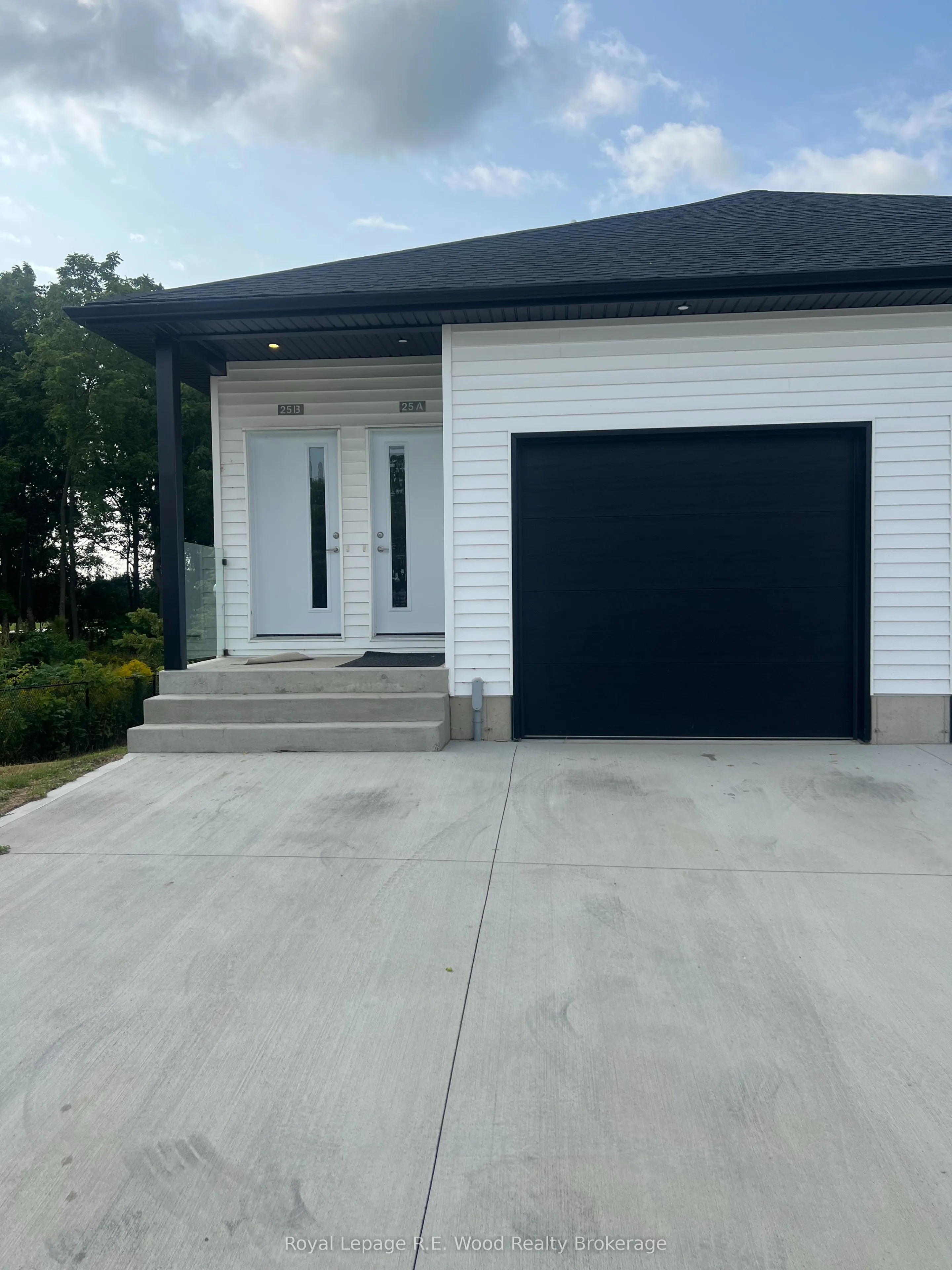 Property For Lease | X12015009
