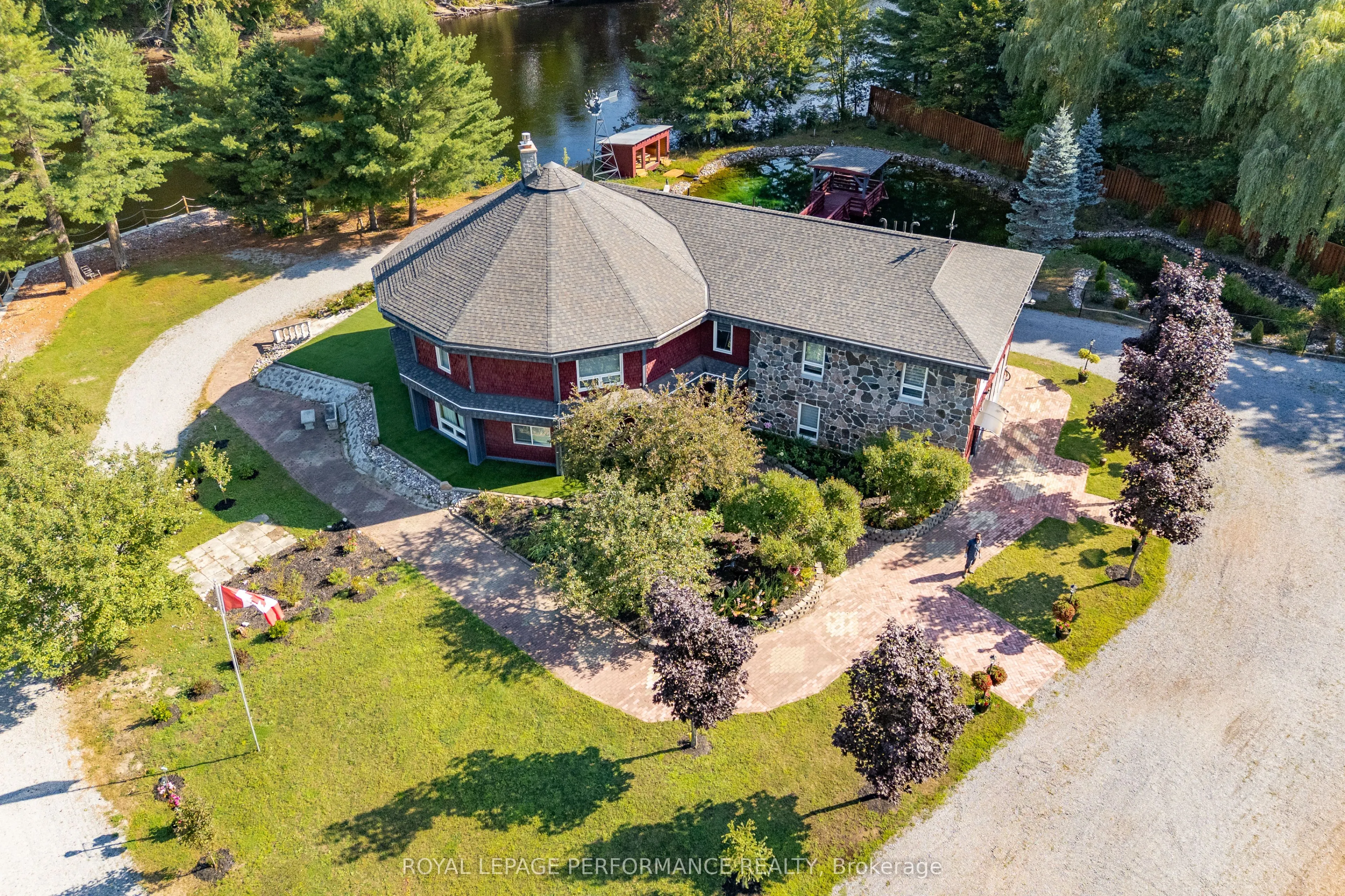 Detached Home For Sale | X12089849