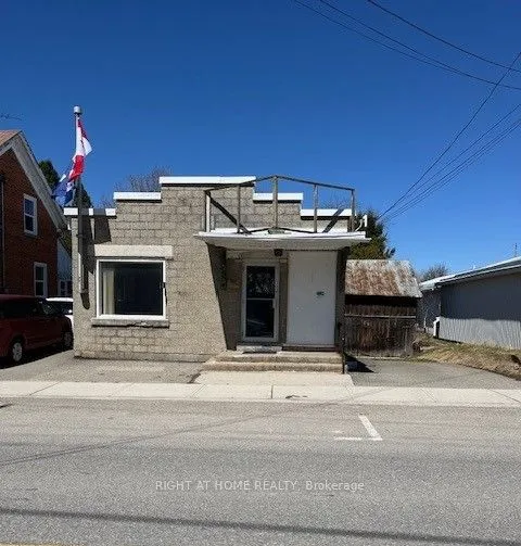 Detached Home For Sale | X12111044