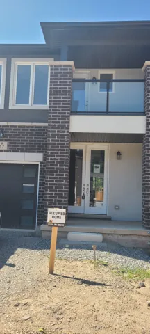 17  Renfrew  Trail, Welland, ON L3C 0K2