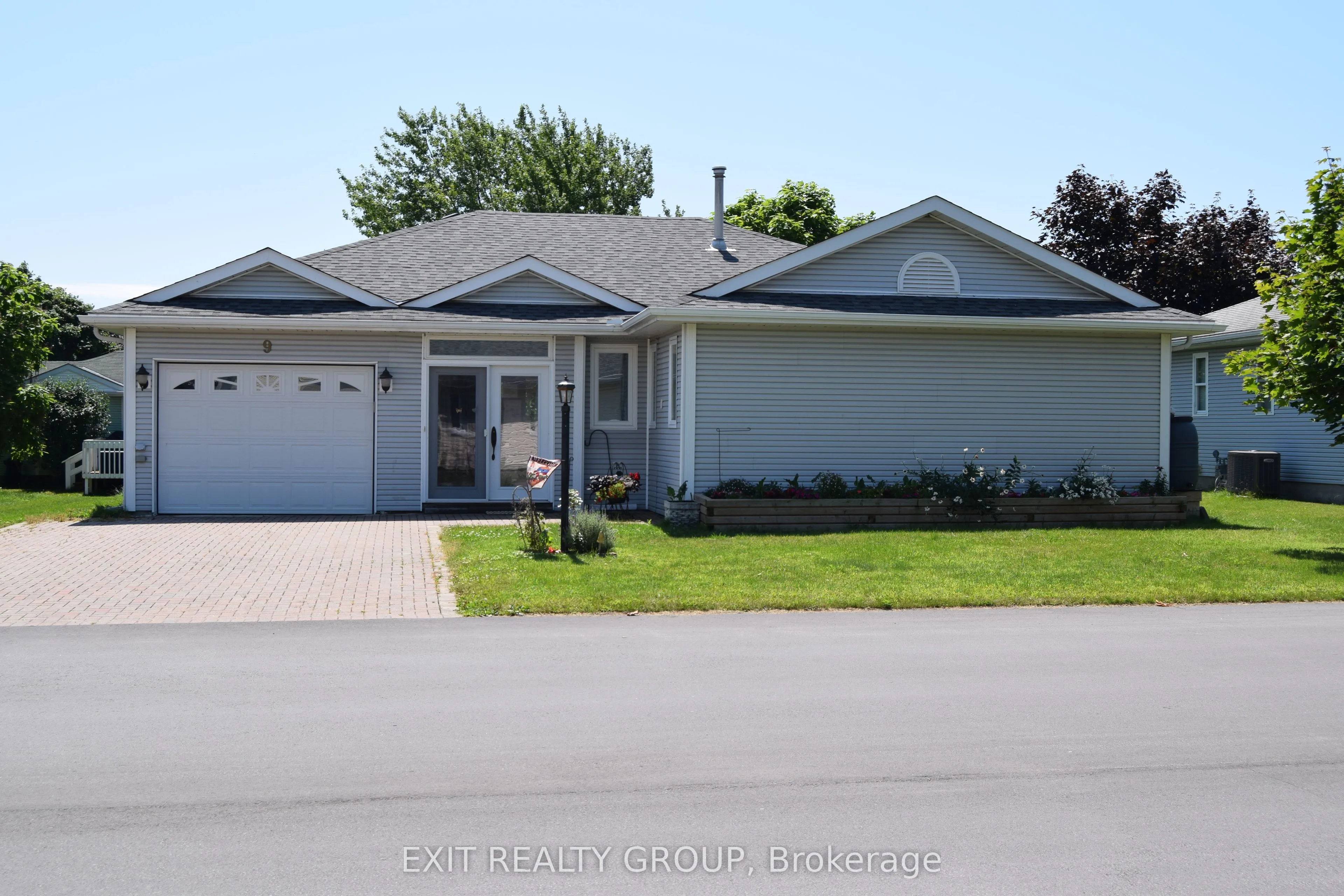 Detached Home For Sale | X12199360